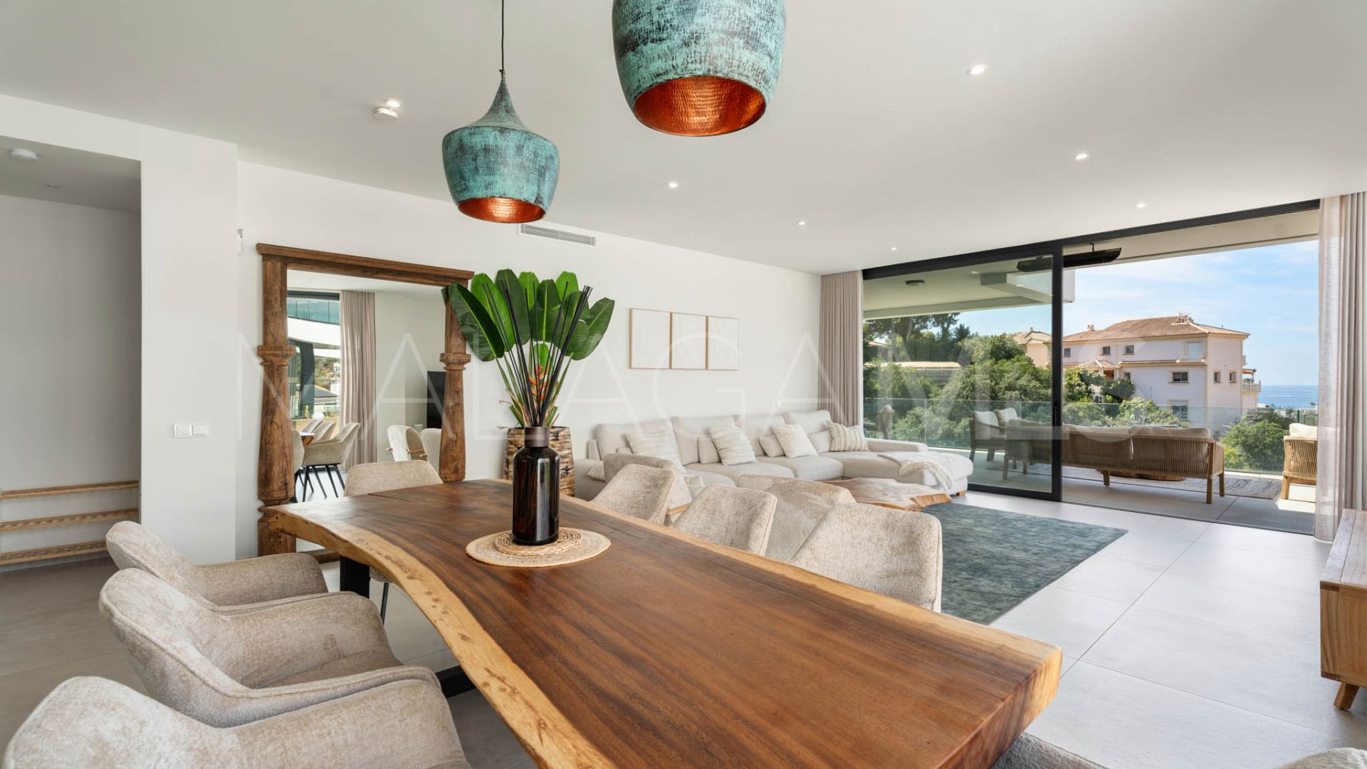 Duplex penthouse for sale in Artola