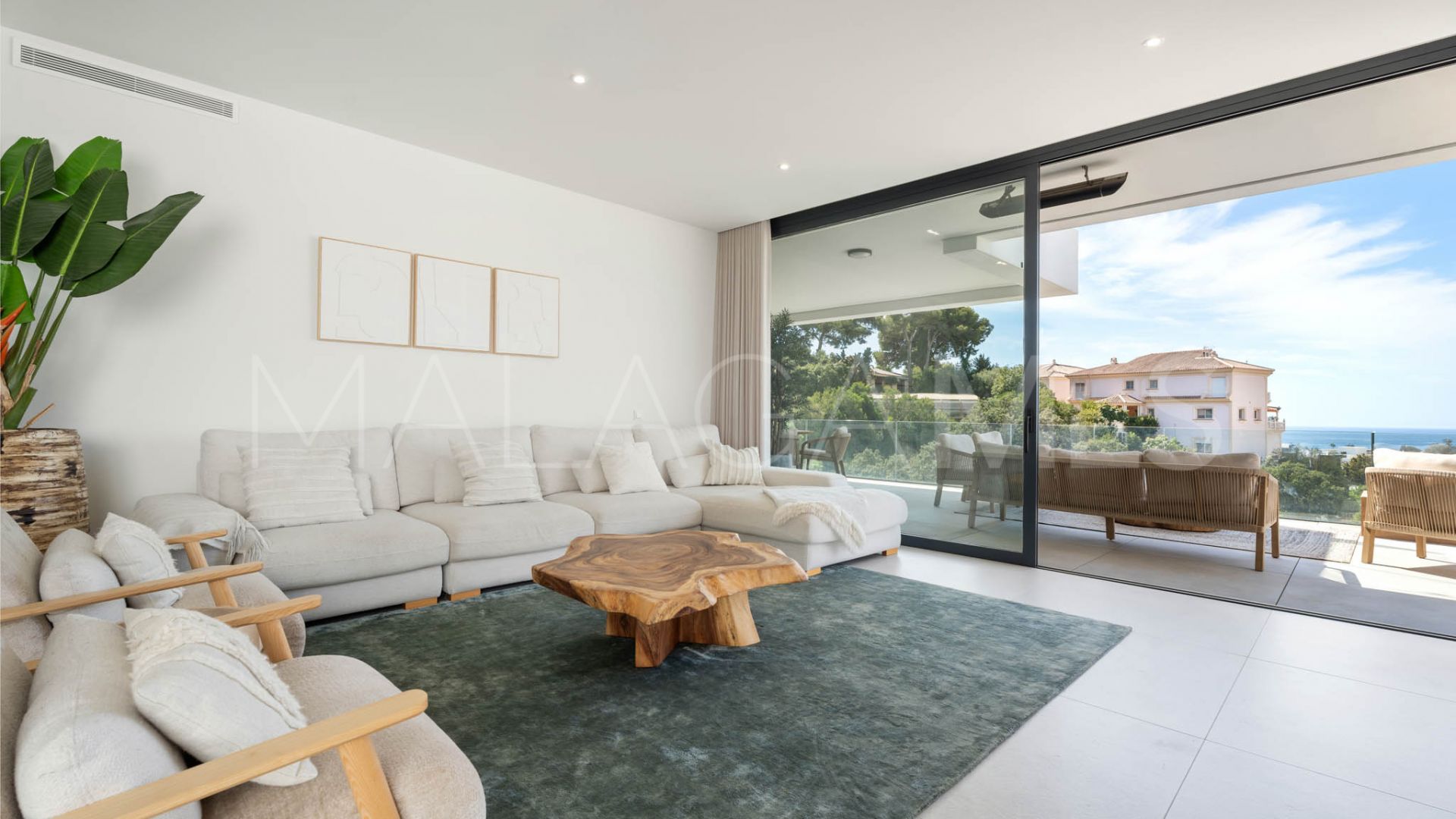 Duplex penthouse for sale in Artola