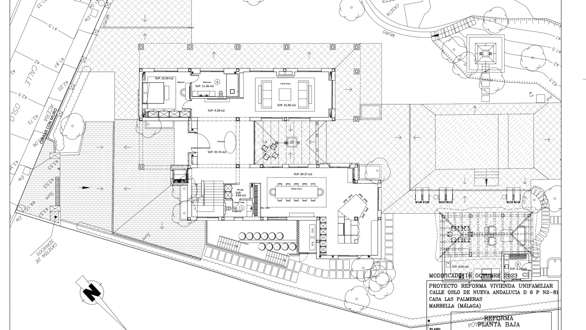 Villa for sale in Nueva Andalucia