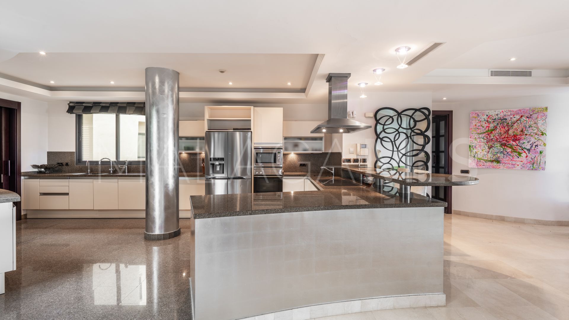 Se vende apartamento with 3 bedrooms in Laguna de Banus