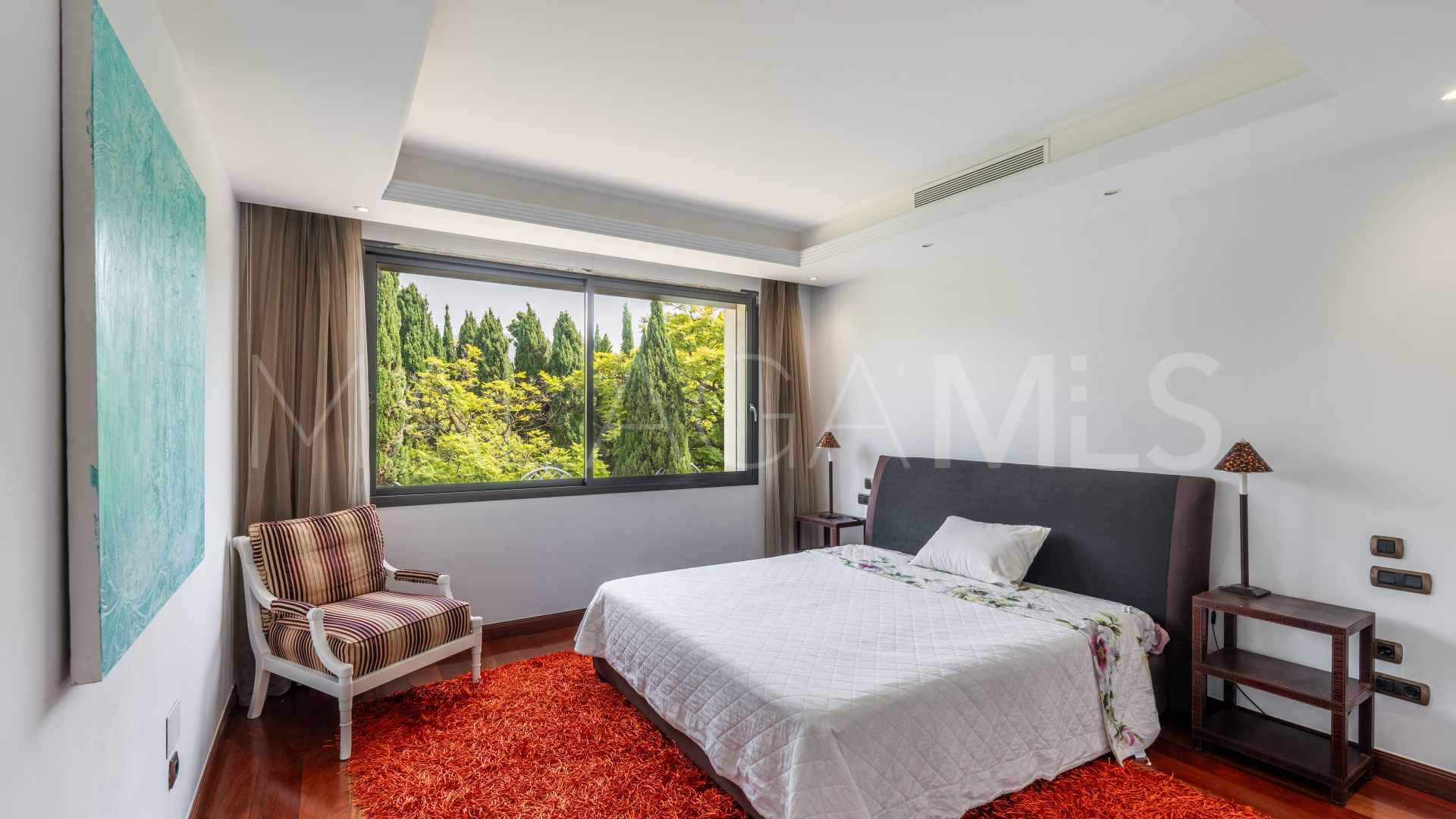 Se vende apartamento with 3 bedrooms in Laguna de Banus