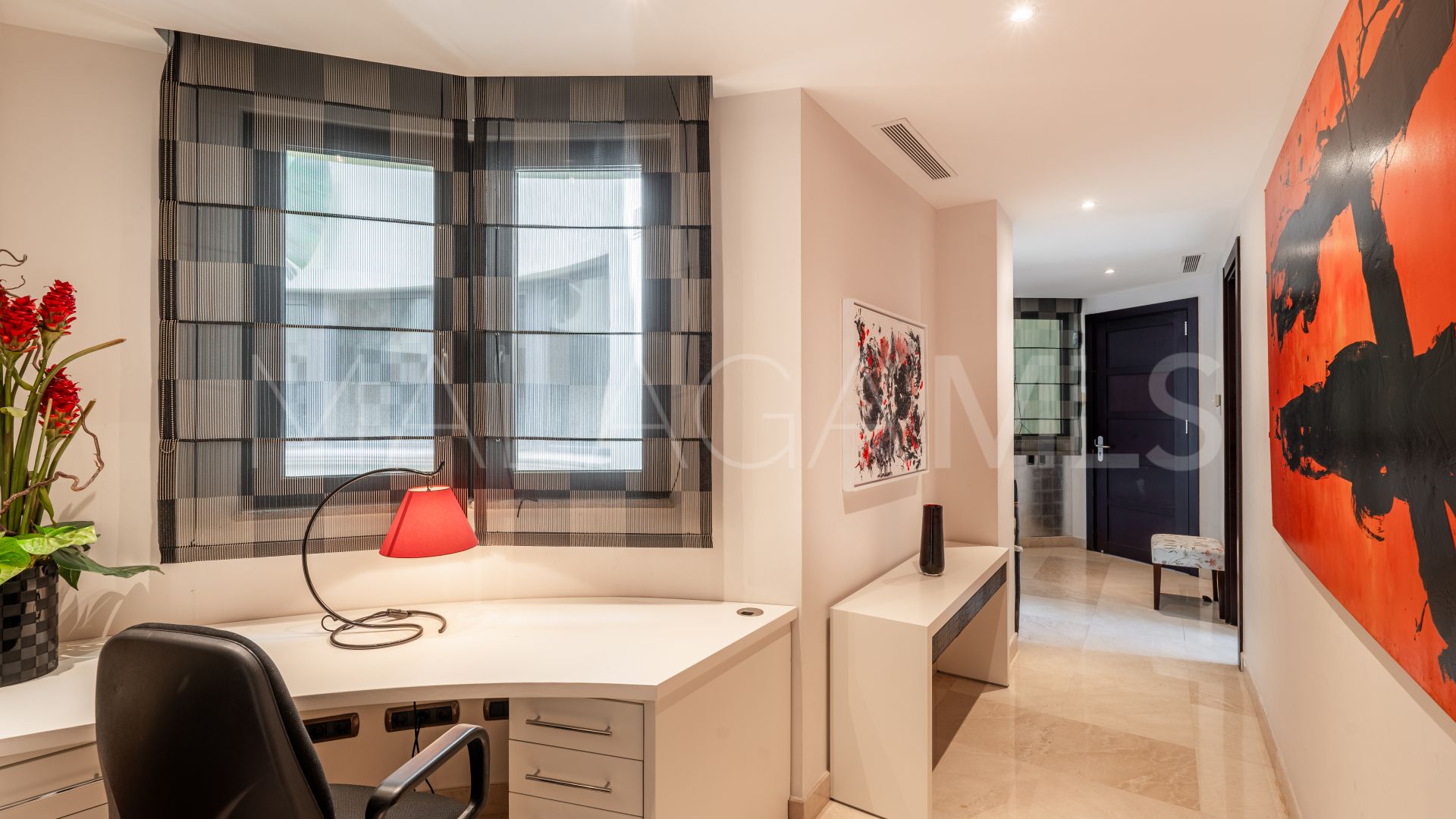 Se vende apartamento with 3 bedrooms in Laguna de Banus