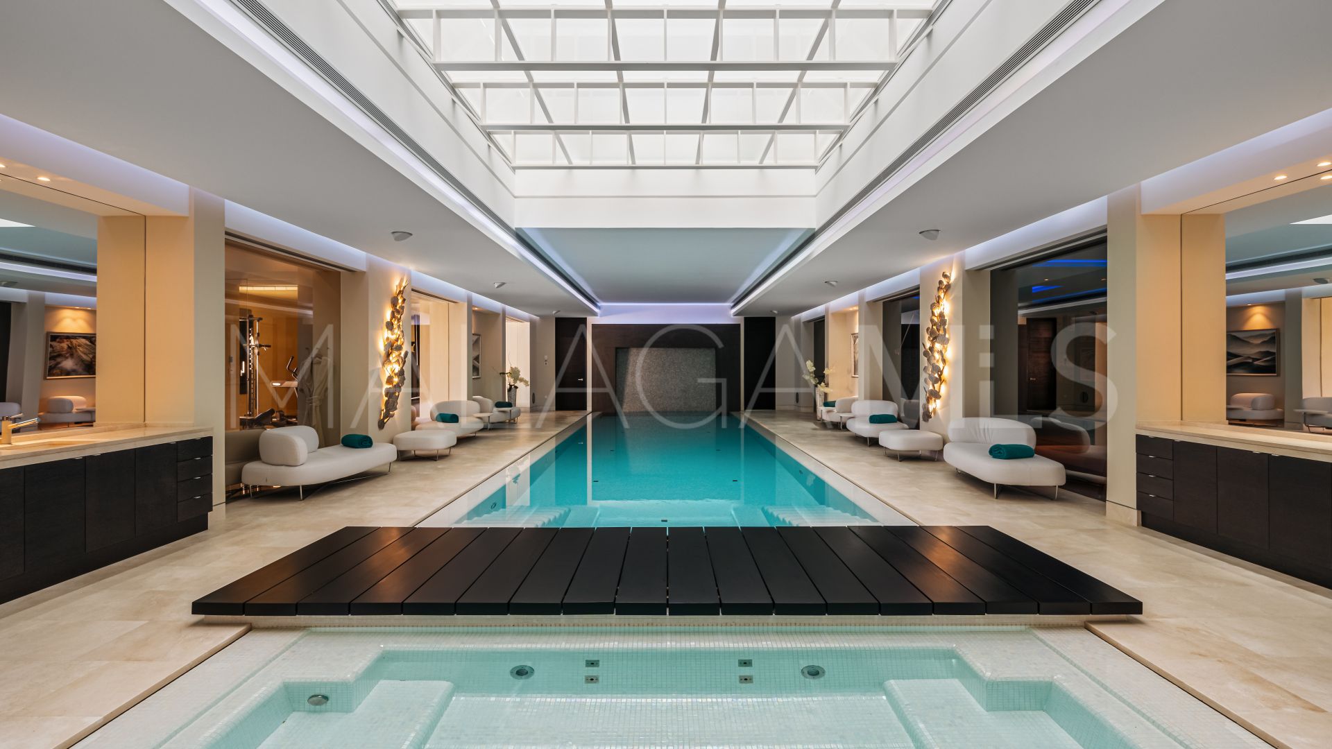 Villa for sale in La Zagaleta