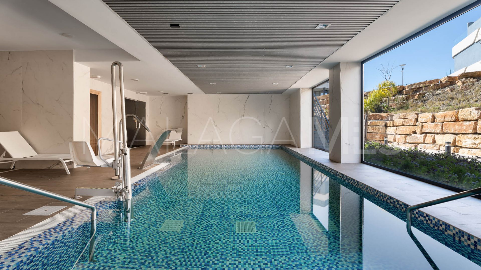 Buy Estepona East penthouse with 3 bedrooms