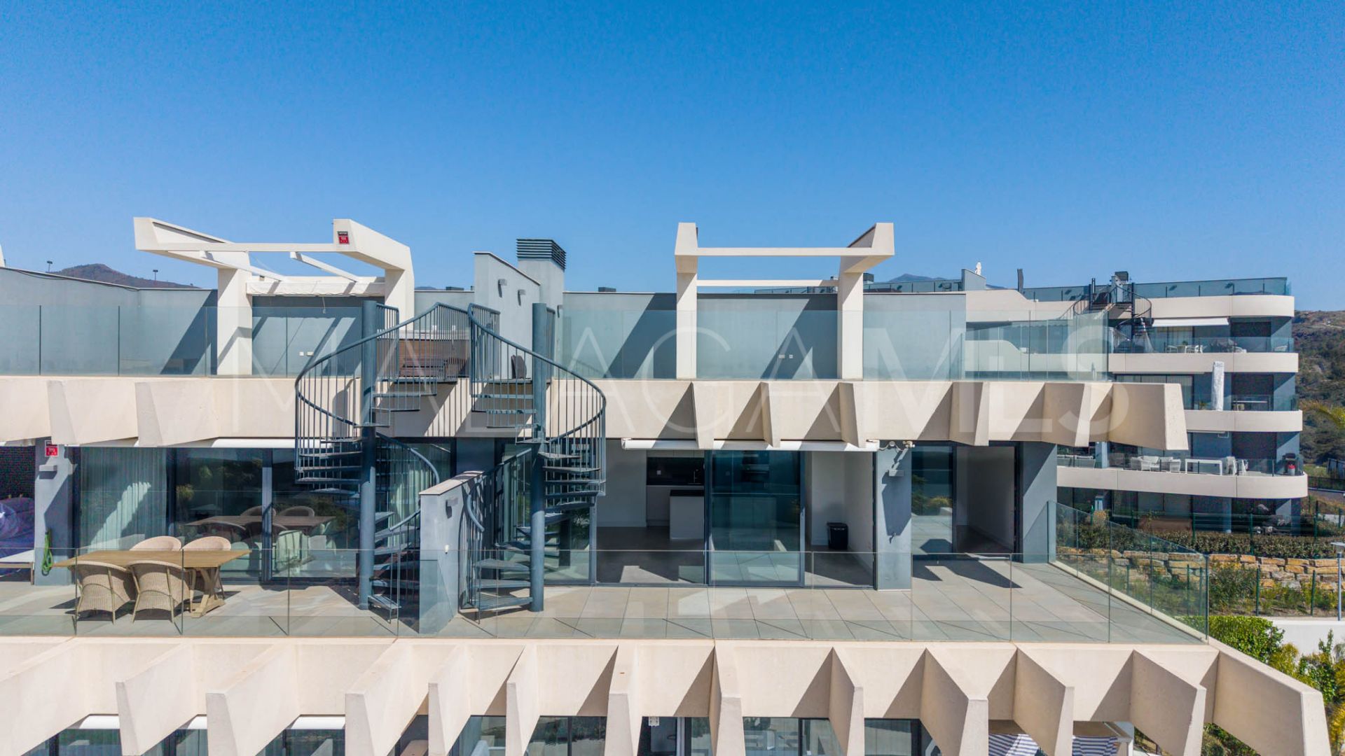 Buy Estepona East penthouse with 3 bedrooms