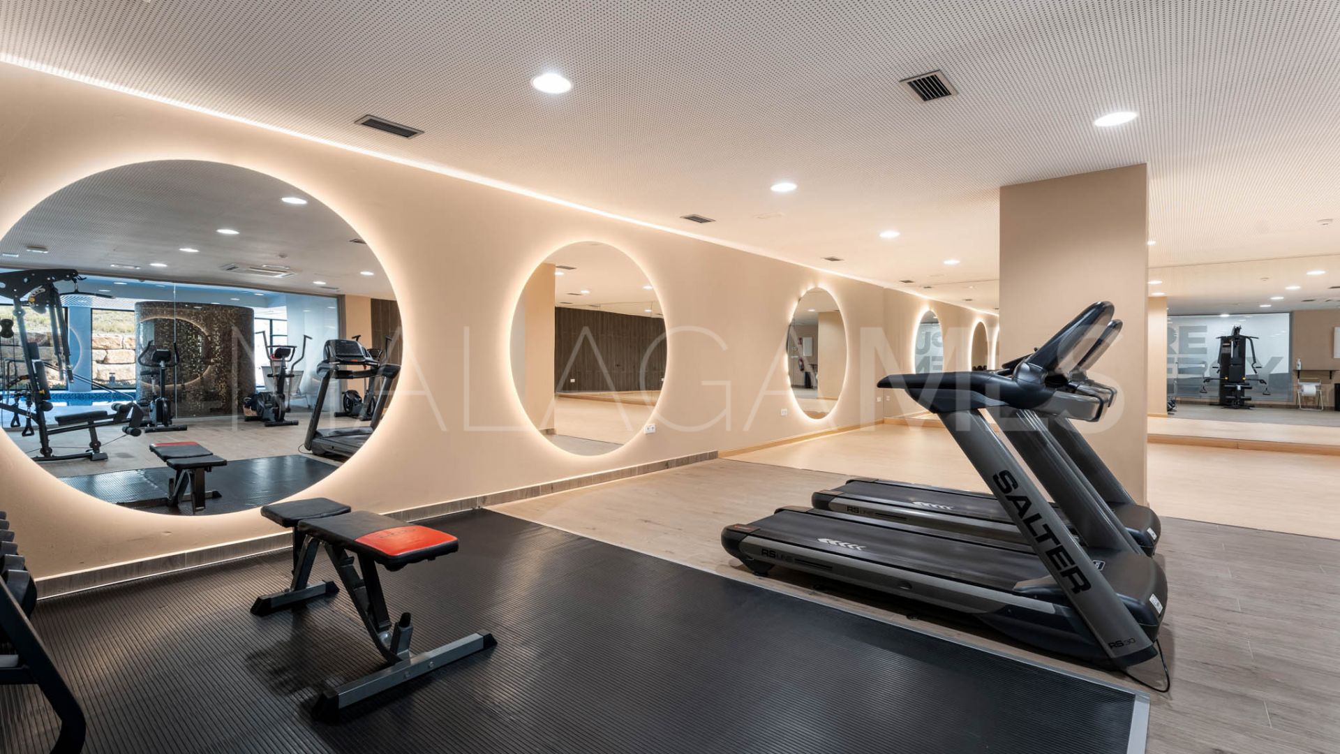 Buy Estepona East penthouse with 3 bedrooms