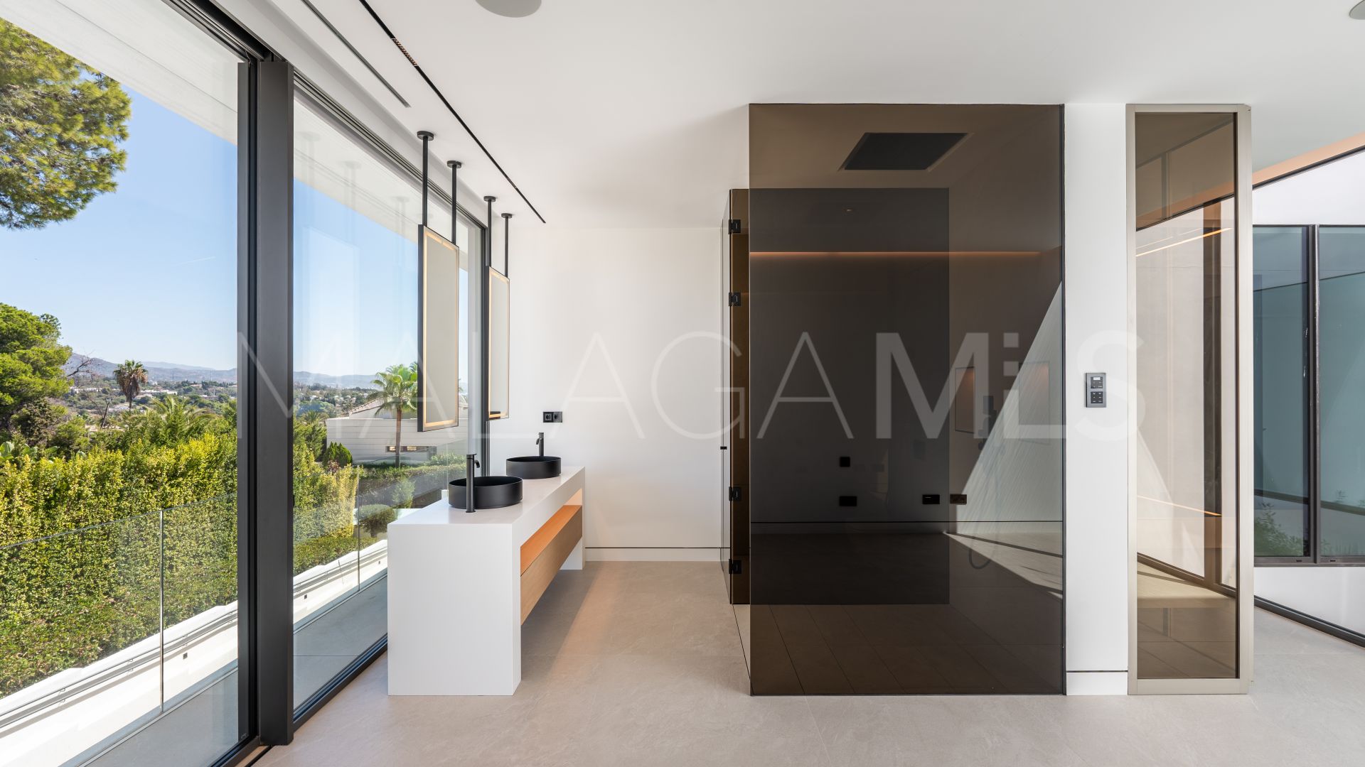 Villa jumelée for sale in Nueva Andalucia