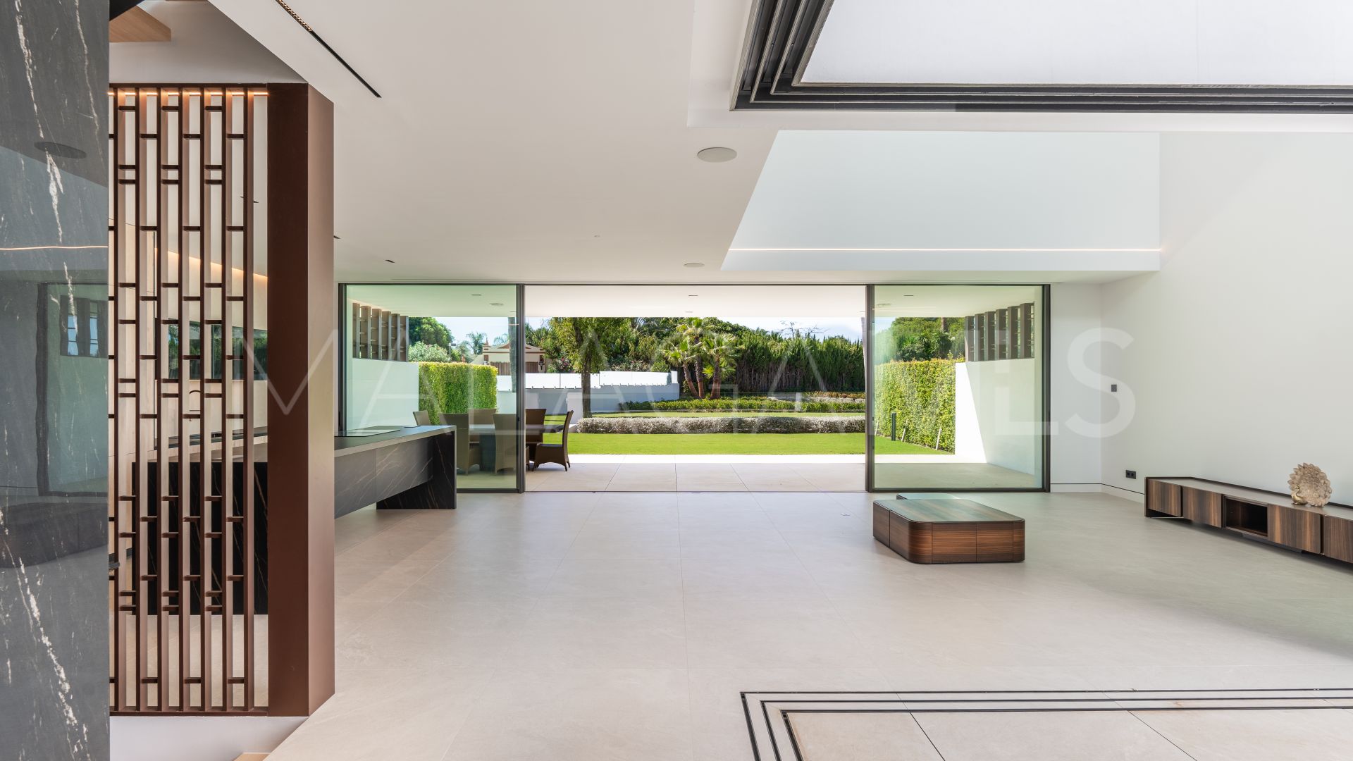 Villa jumelée for sale in Nueva Andalucia