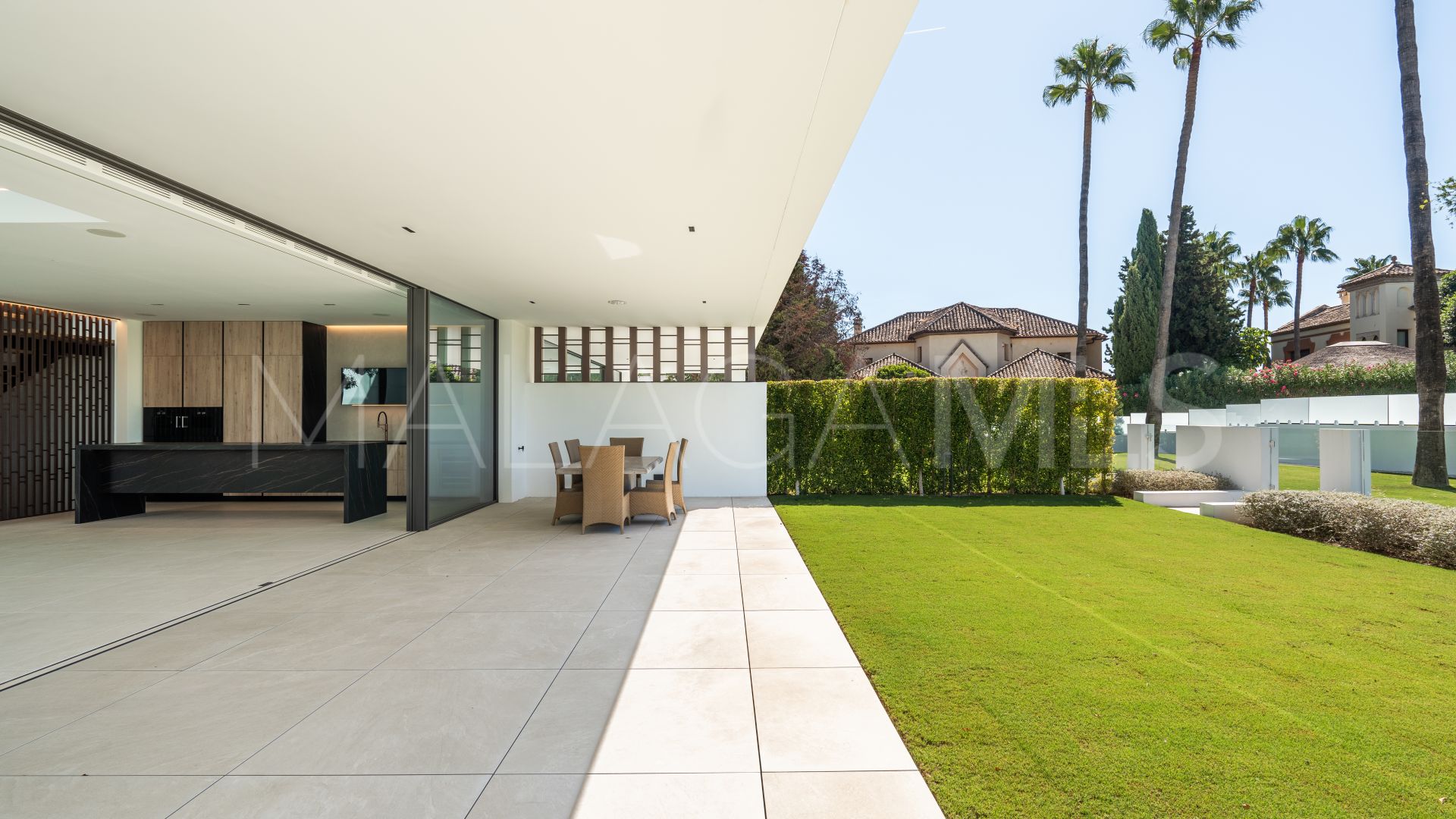 Villa jumelée for sale in Nueva Andalucia