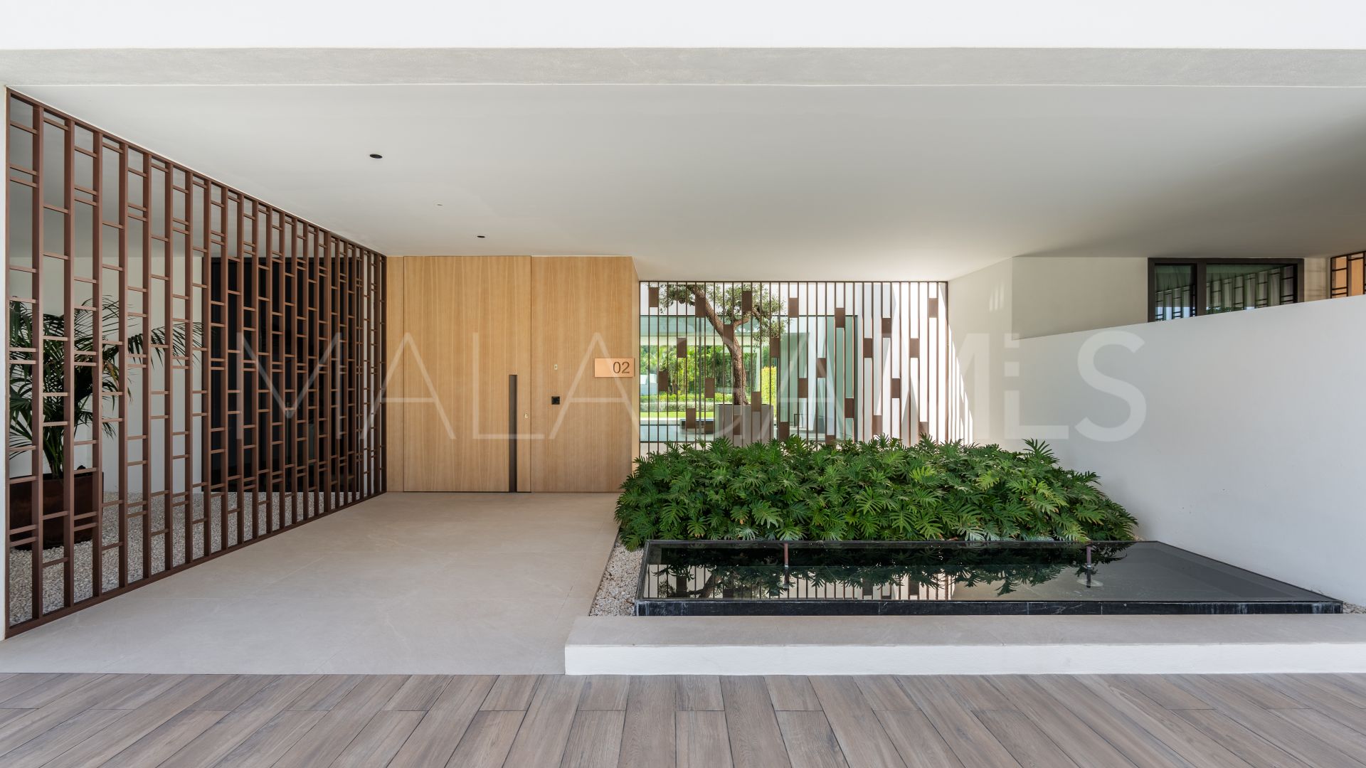 Villa jumelée for sale in Nueva Andalucia