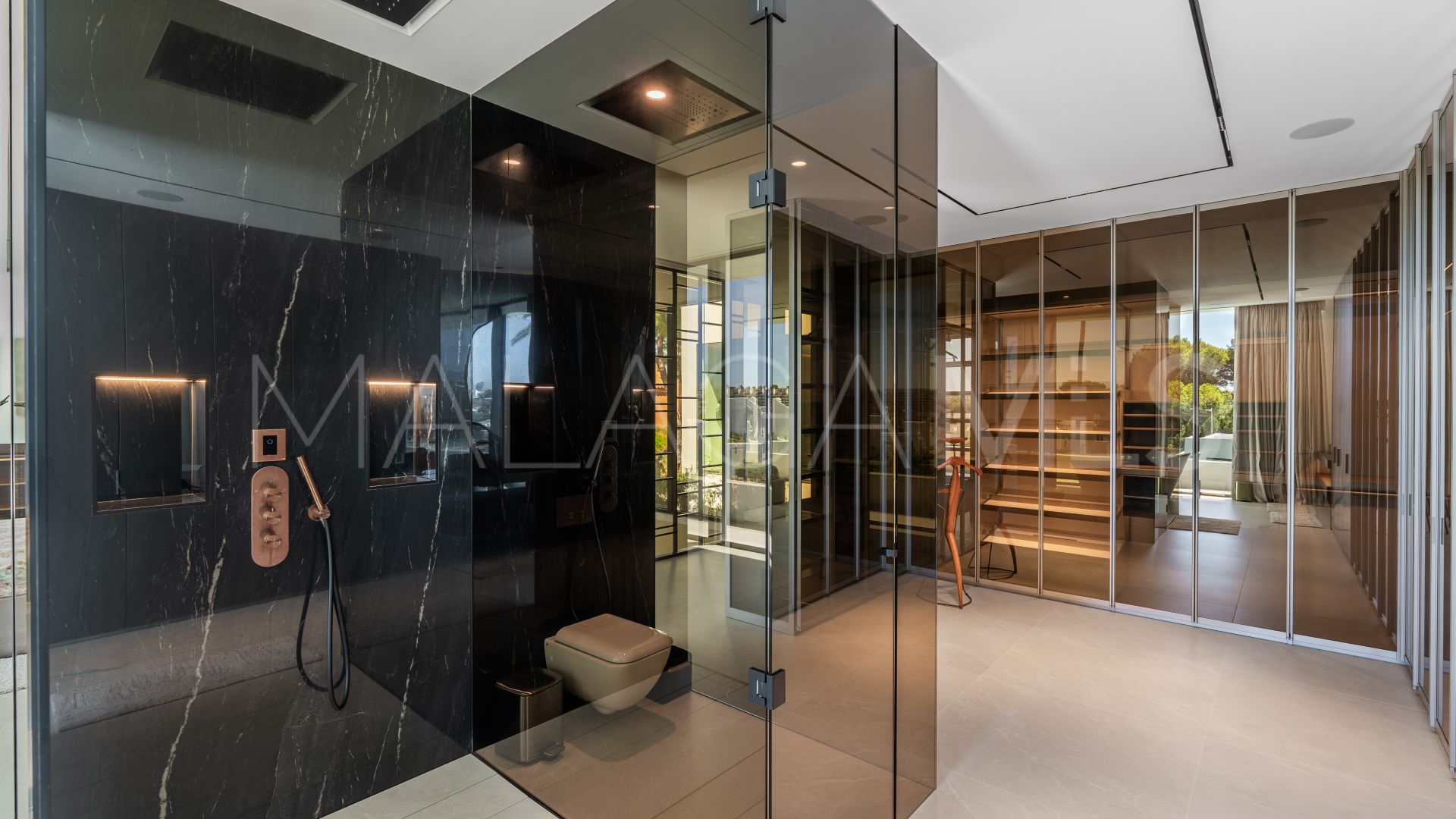 Nueva Andalucia, villa pareada for sale with 4 bedrooms