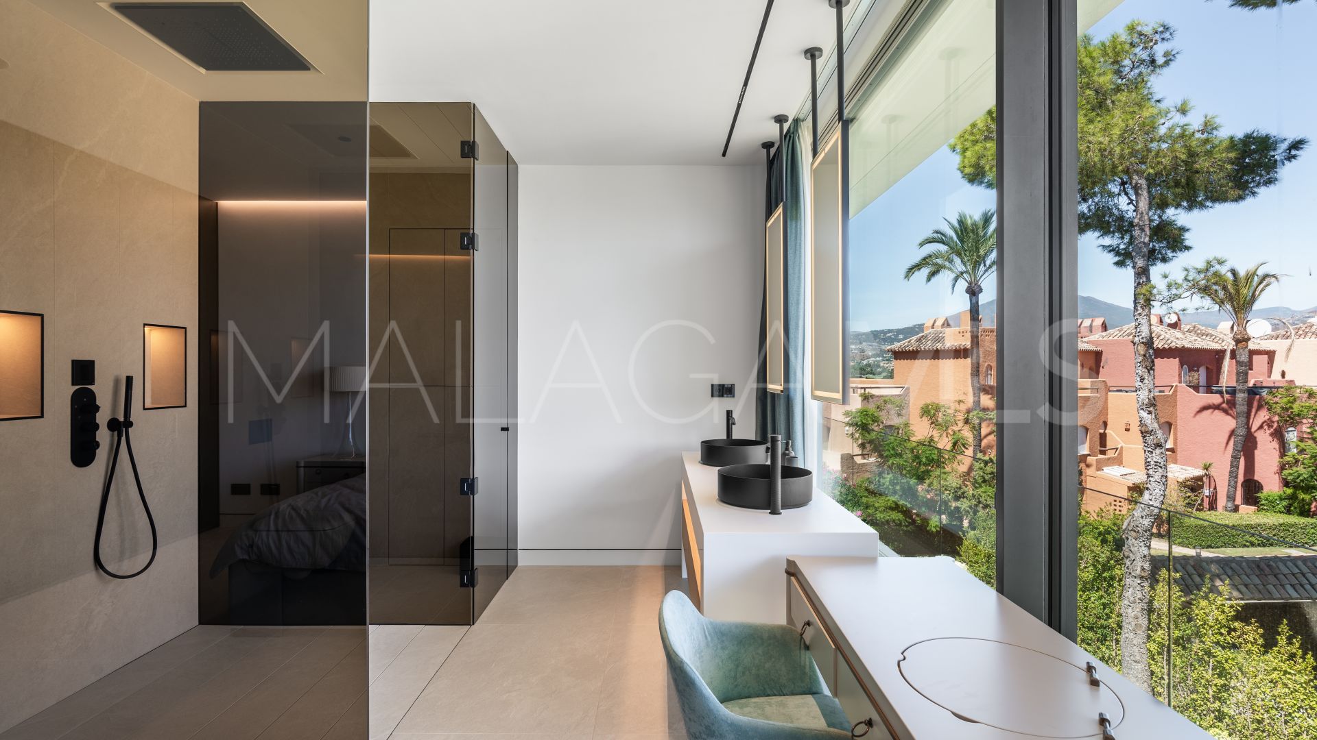 Nueva Andalucia, villa pareada for sale with 4 bedrooms