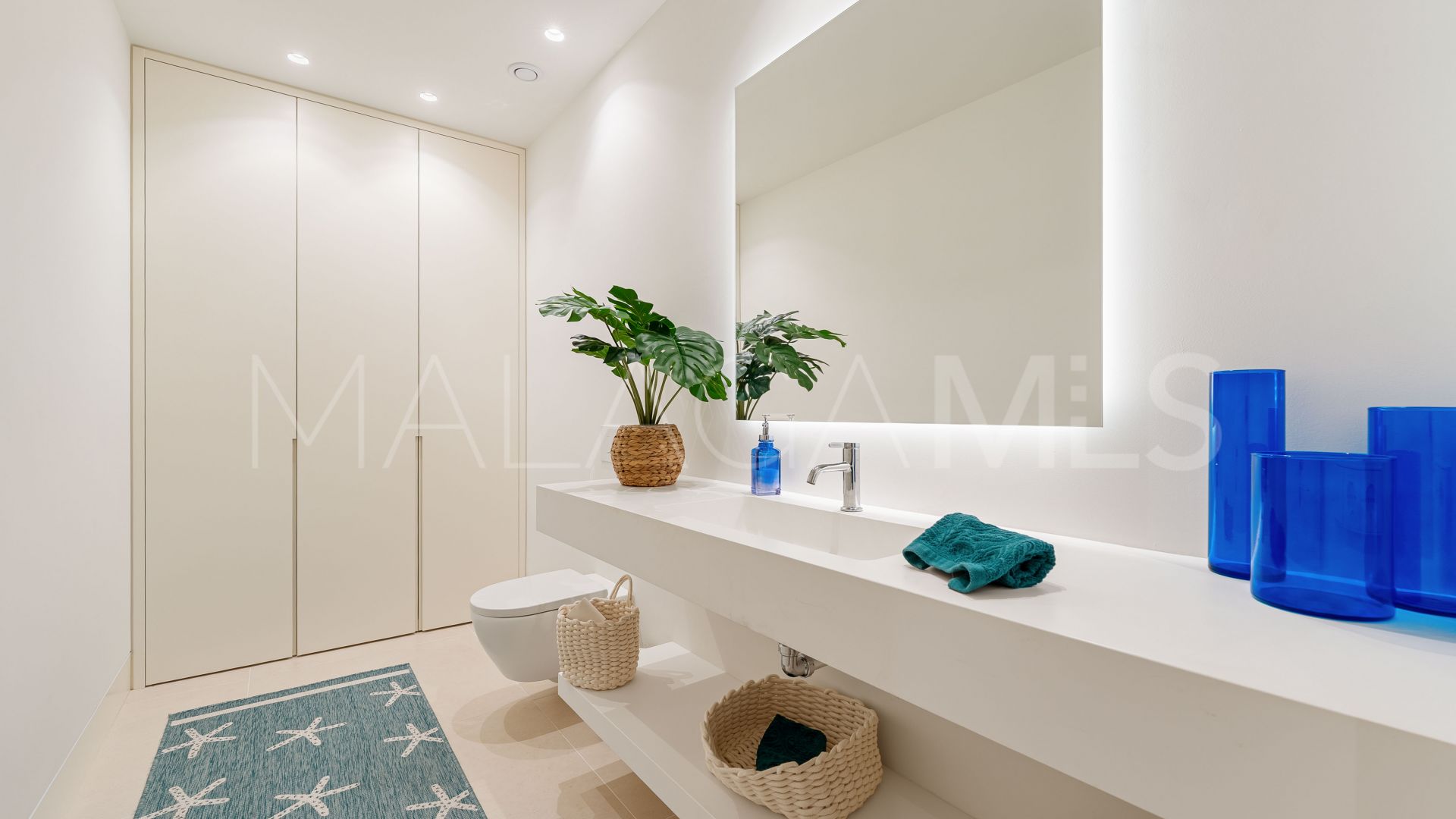 Villa for sale in Guadalmina Alta