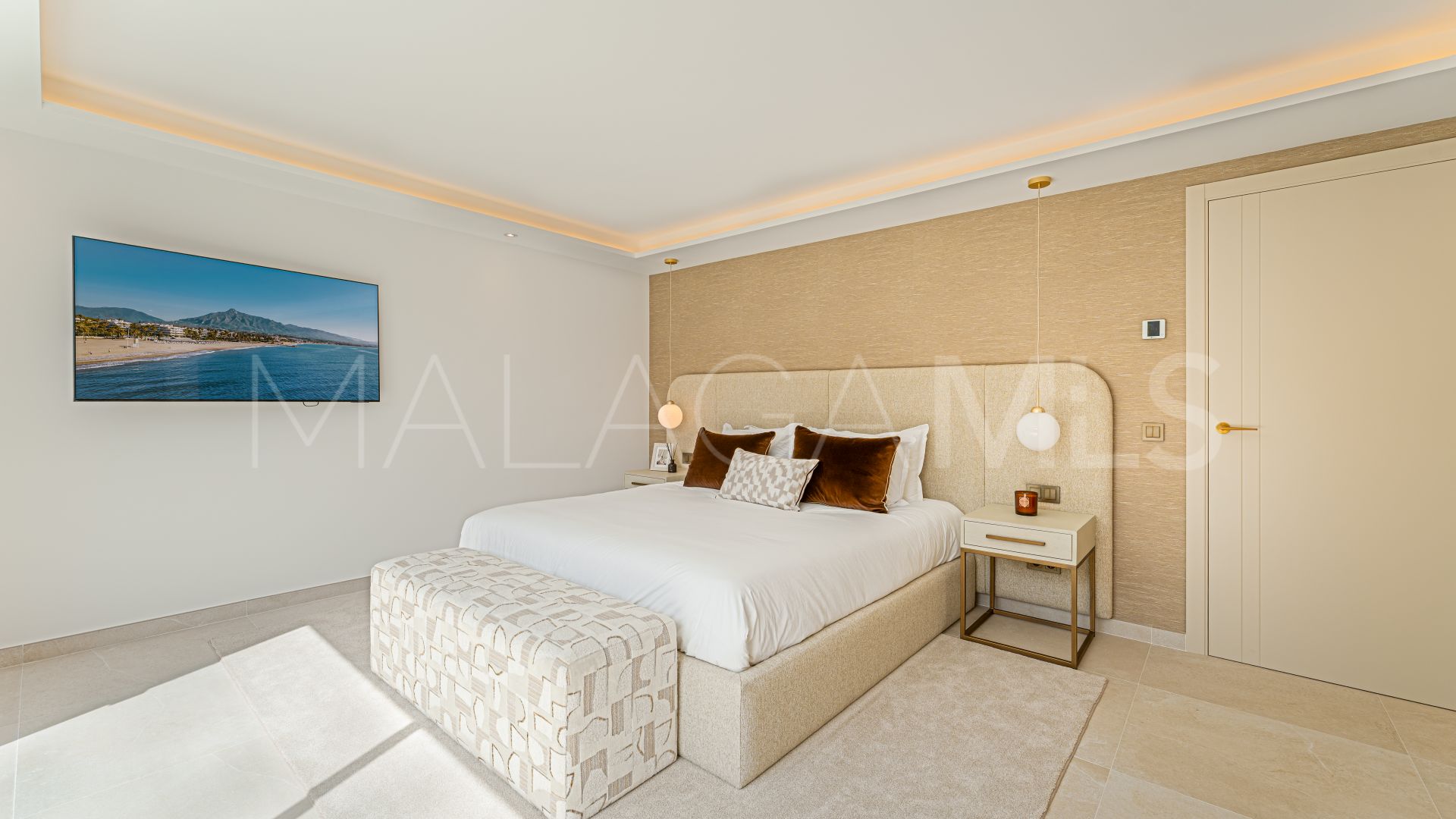 For sale villa with 4 bedrooms in Rocio de Nagüeles
