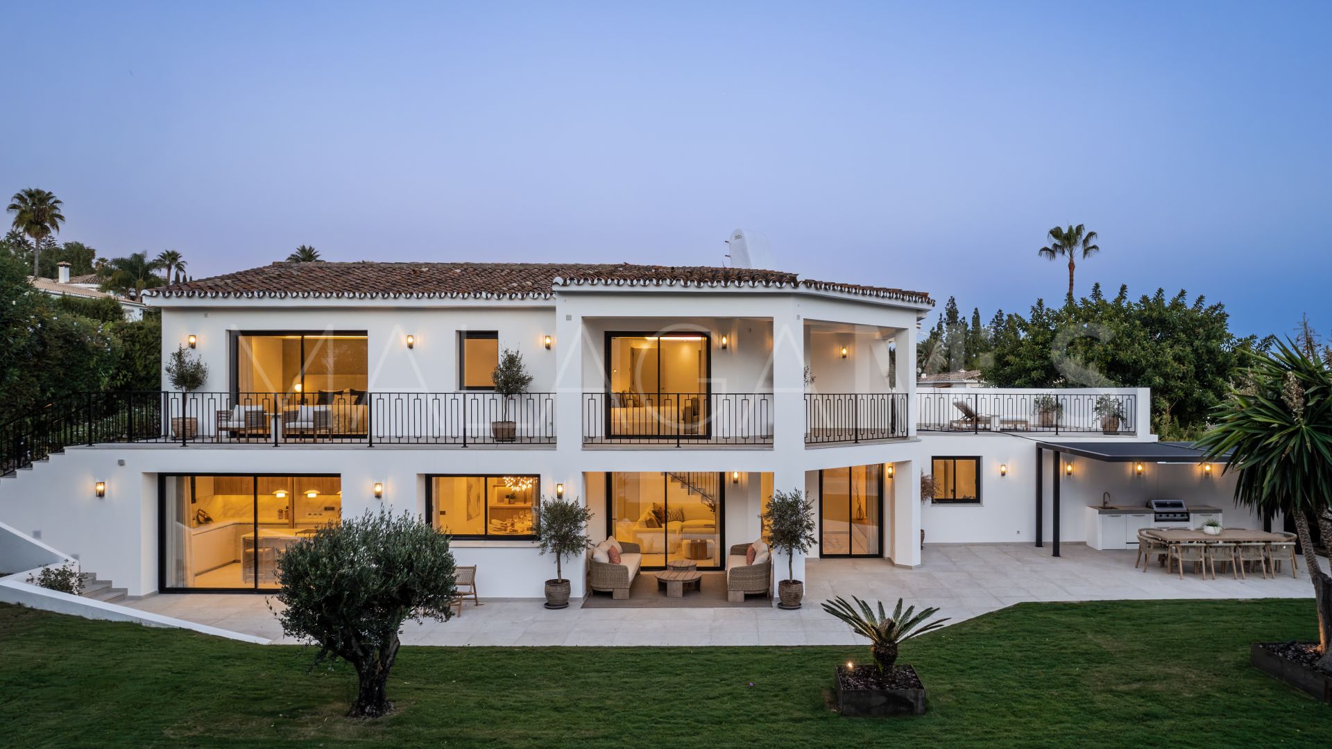 For sale villa with 4 bedrooms in Rocio de Nagüeles