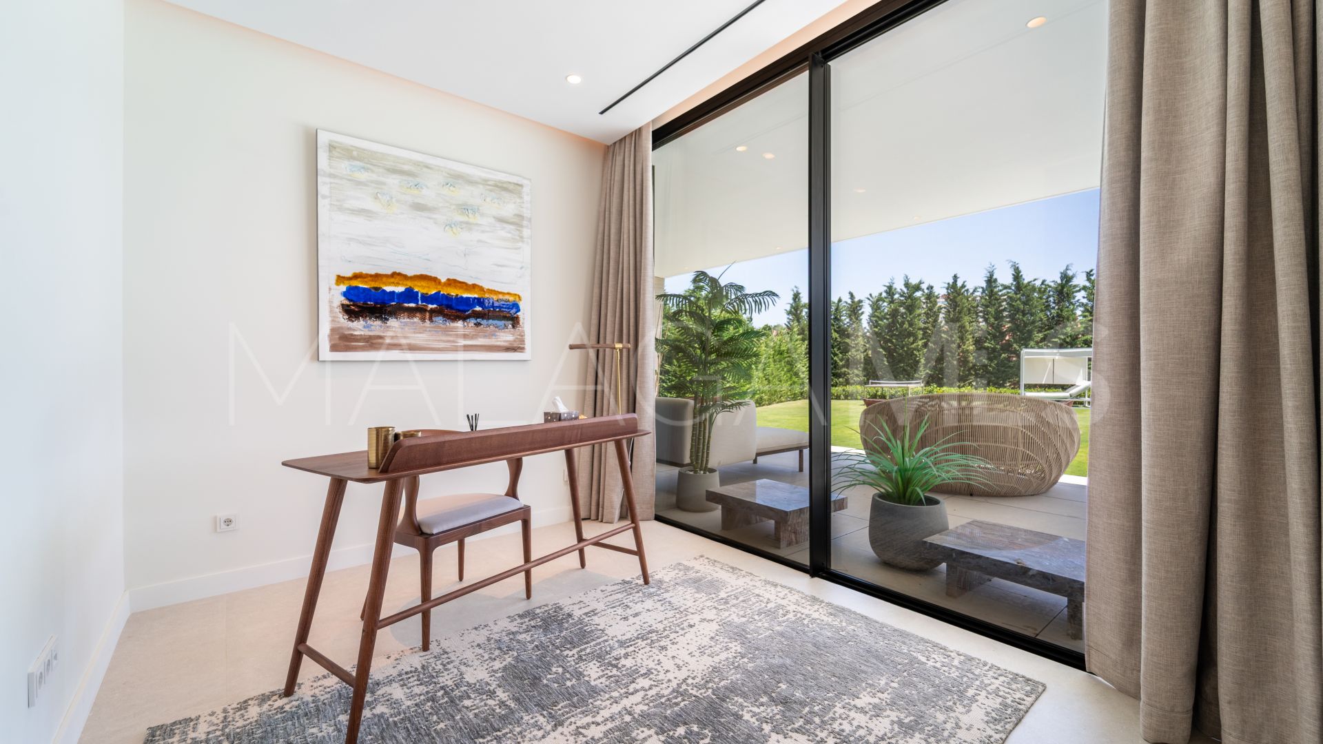 Villa for sale in Los Monteros Playa