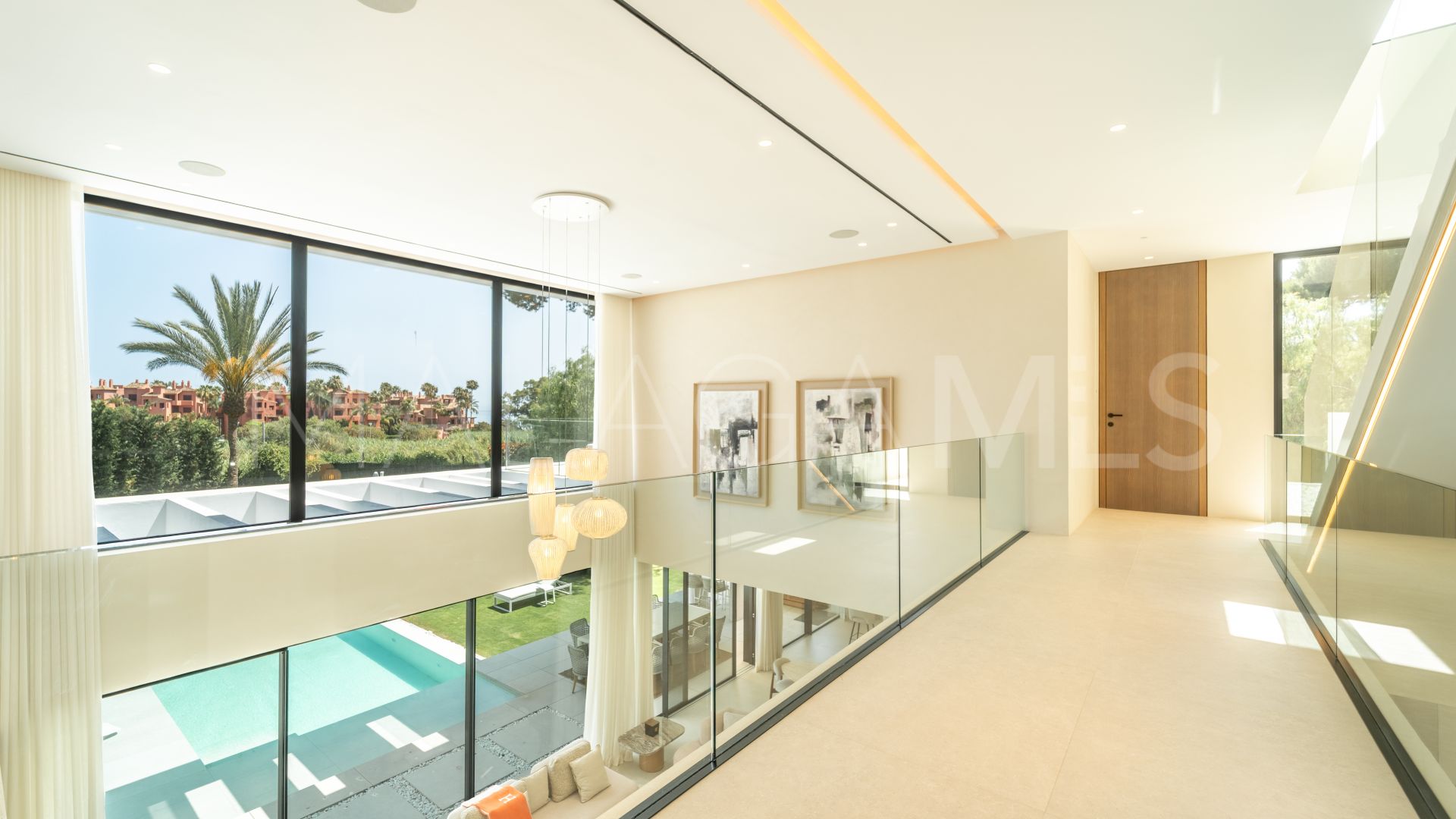 Villa for sale in Los Monteros Playa
