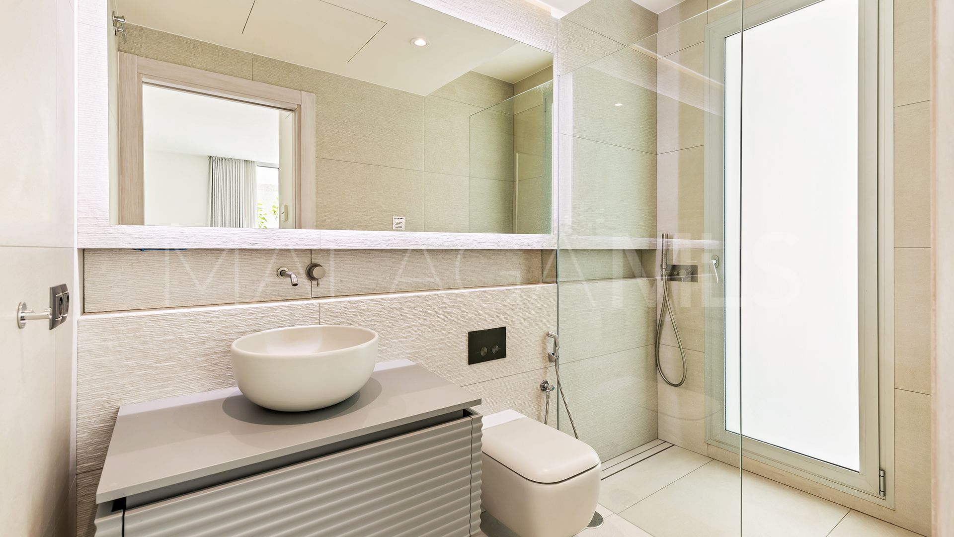 Buy villa in Cala de Mijas