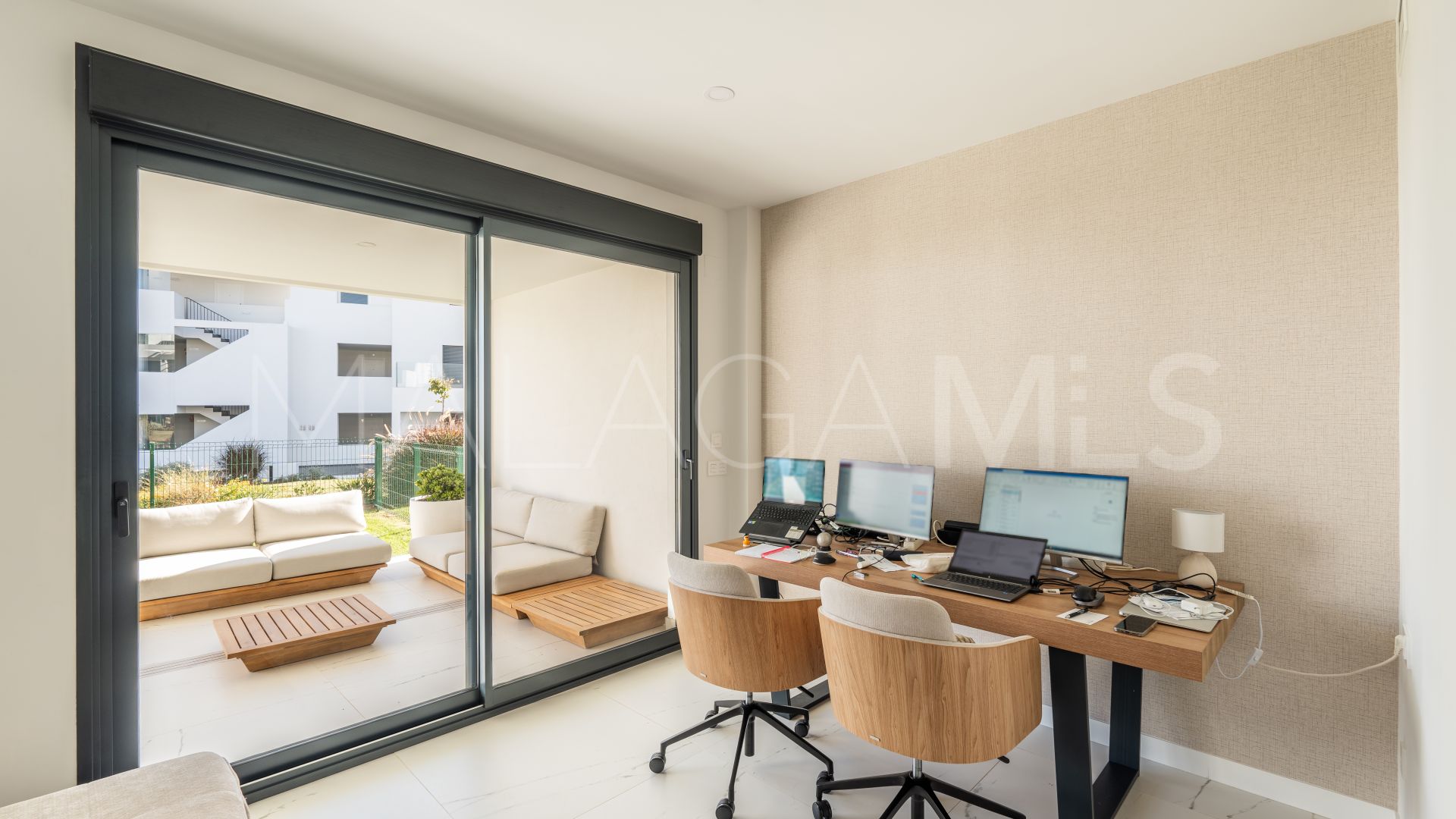 For sale ground floor apartment in Azata Delmare with 2 bedrooms