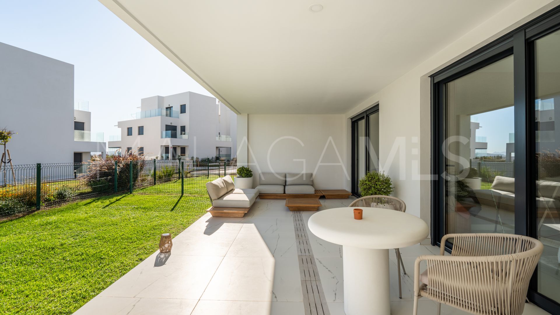 For sale ground floor apartment in Azata Delmare with 2 bedrooms