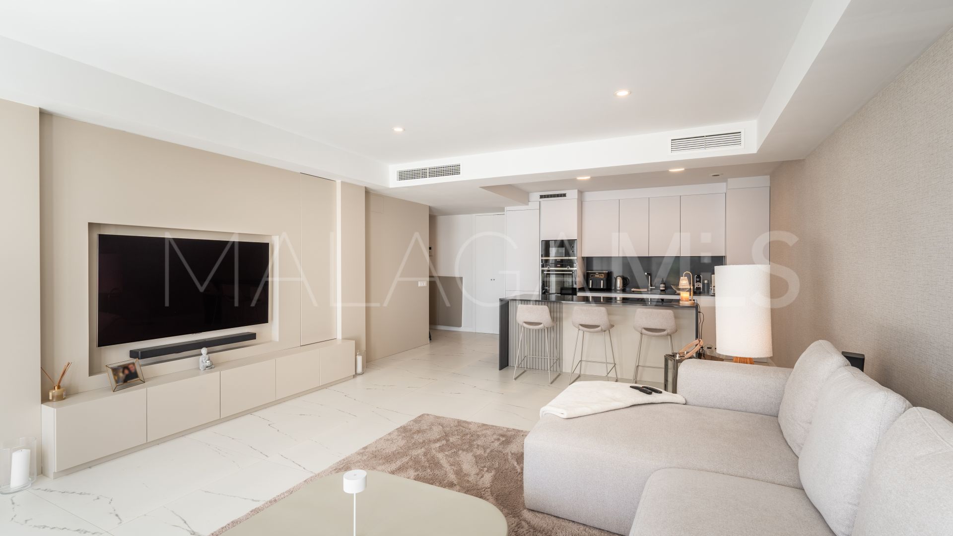 For sale ground floor apartment in Azata Delmare with 2 bedrooms