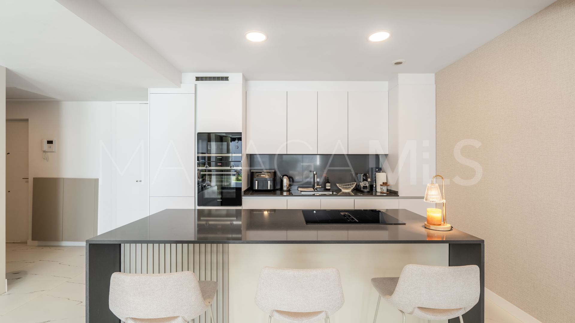 For sale ground floor apartment in Azata Delmare with 2 bedrooms