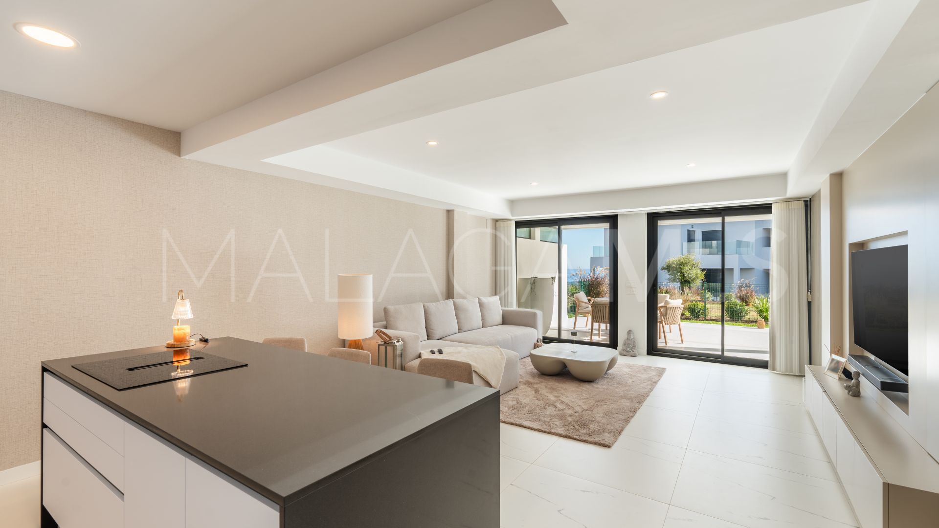 For sale ground floor apartment in Azata Delmare with 2 bedrooms