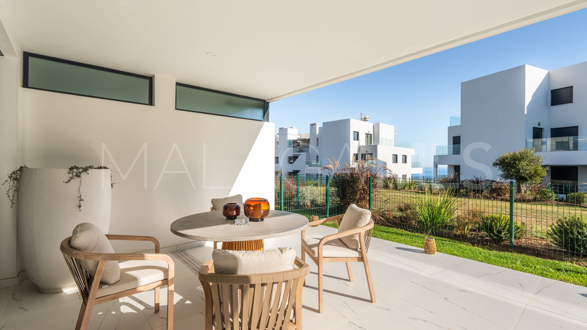 For sale ground floor apartment in Azata Delmare with 2 bedrooms