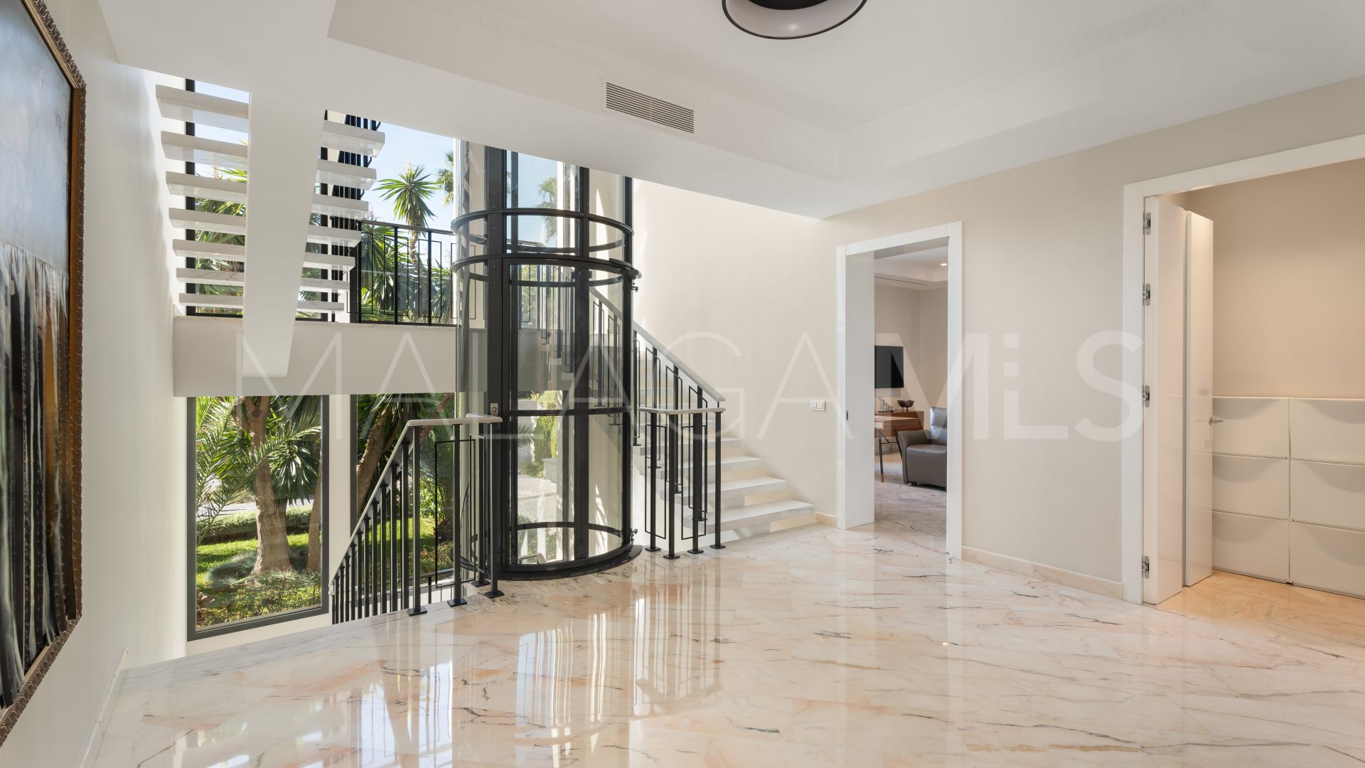 Villa for sale in Sierra Blanca