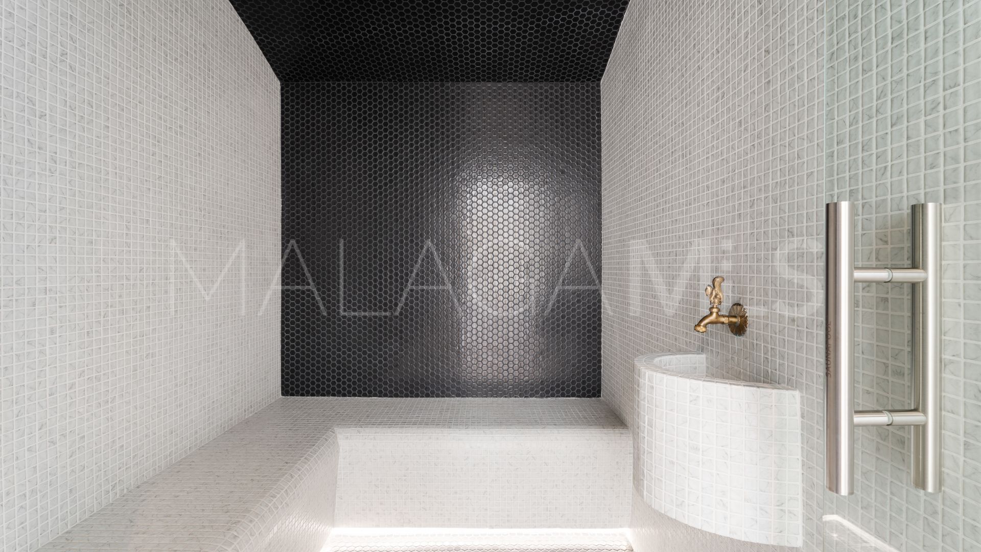 Villa for sale in Sierra Blanca