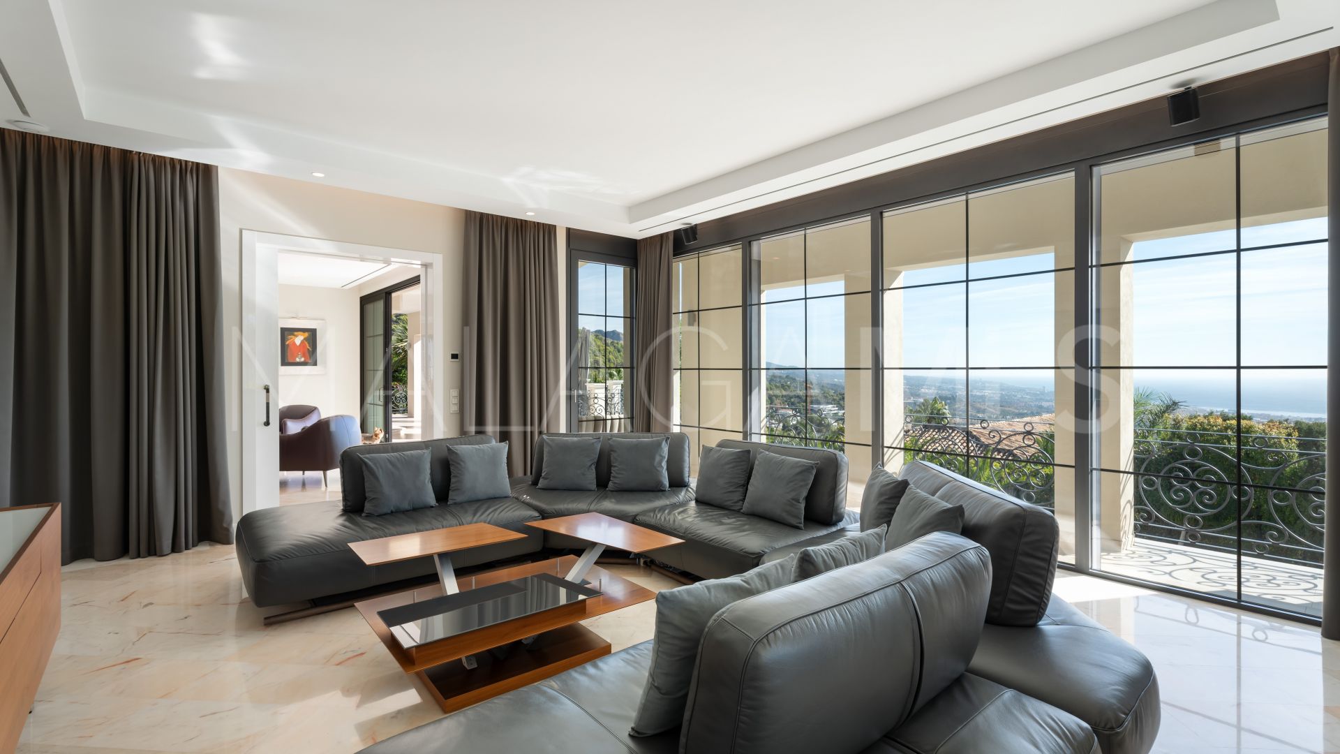 Villa for sale in Sierra Blanca