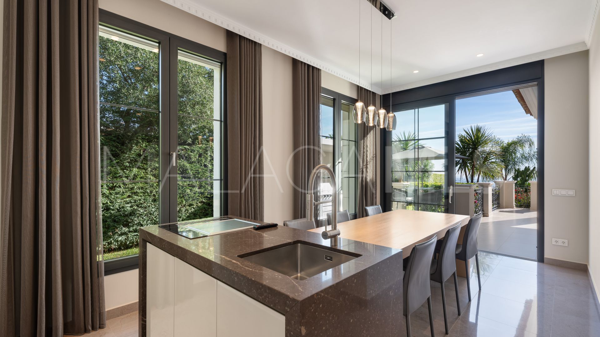 Villa for sale in Sierra Blanca