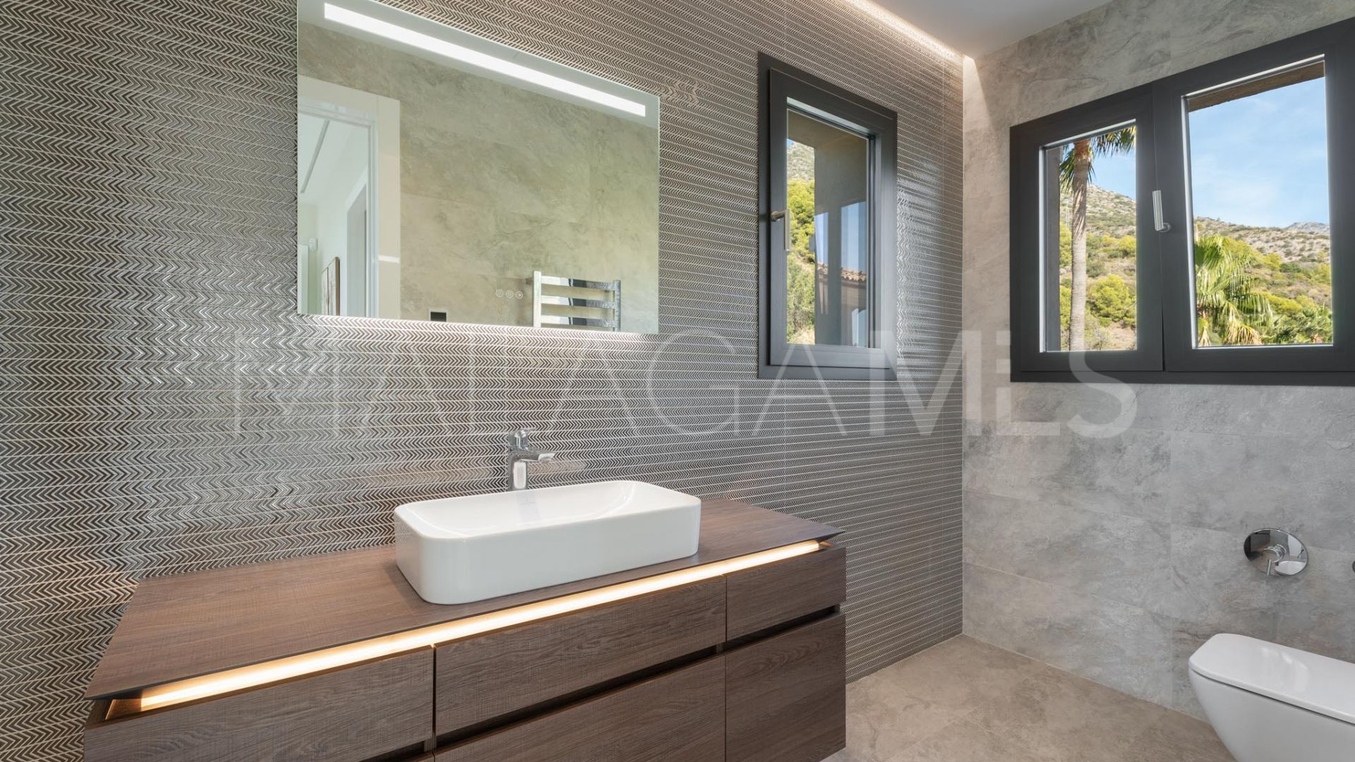 Villa for sale in Sierra Blanca