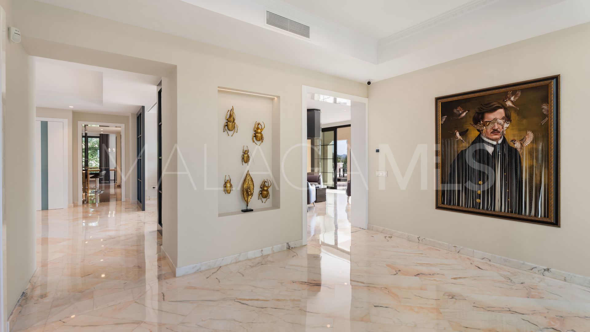 Villa for sale in Sierra Blanca