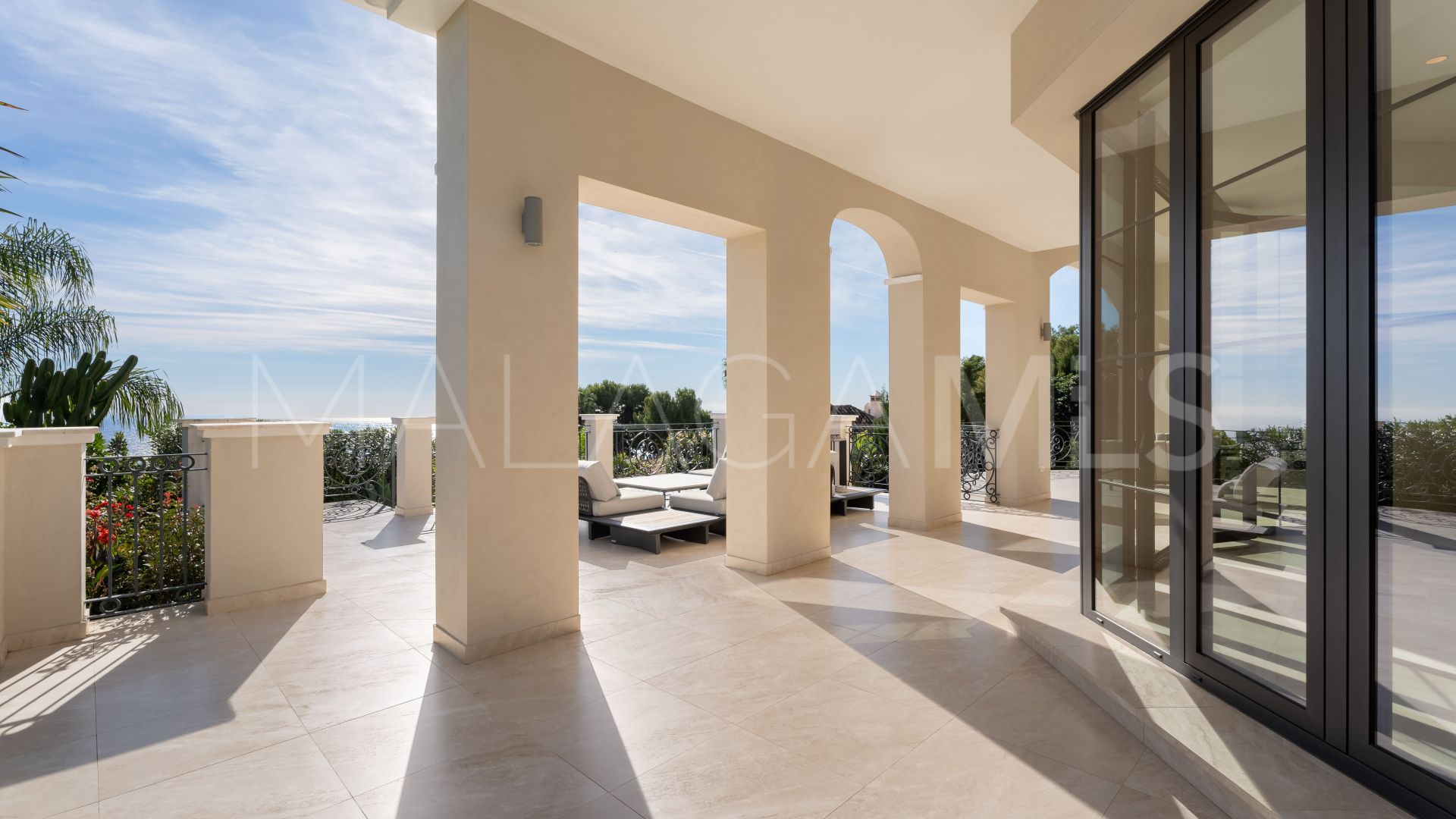 Villa for sale in Sierra Blanca