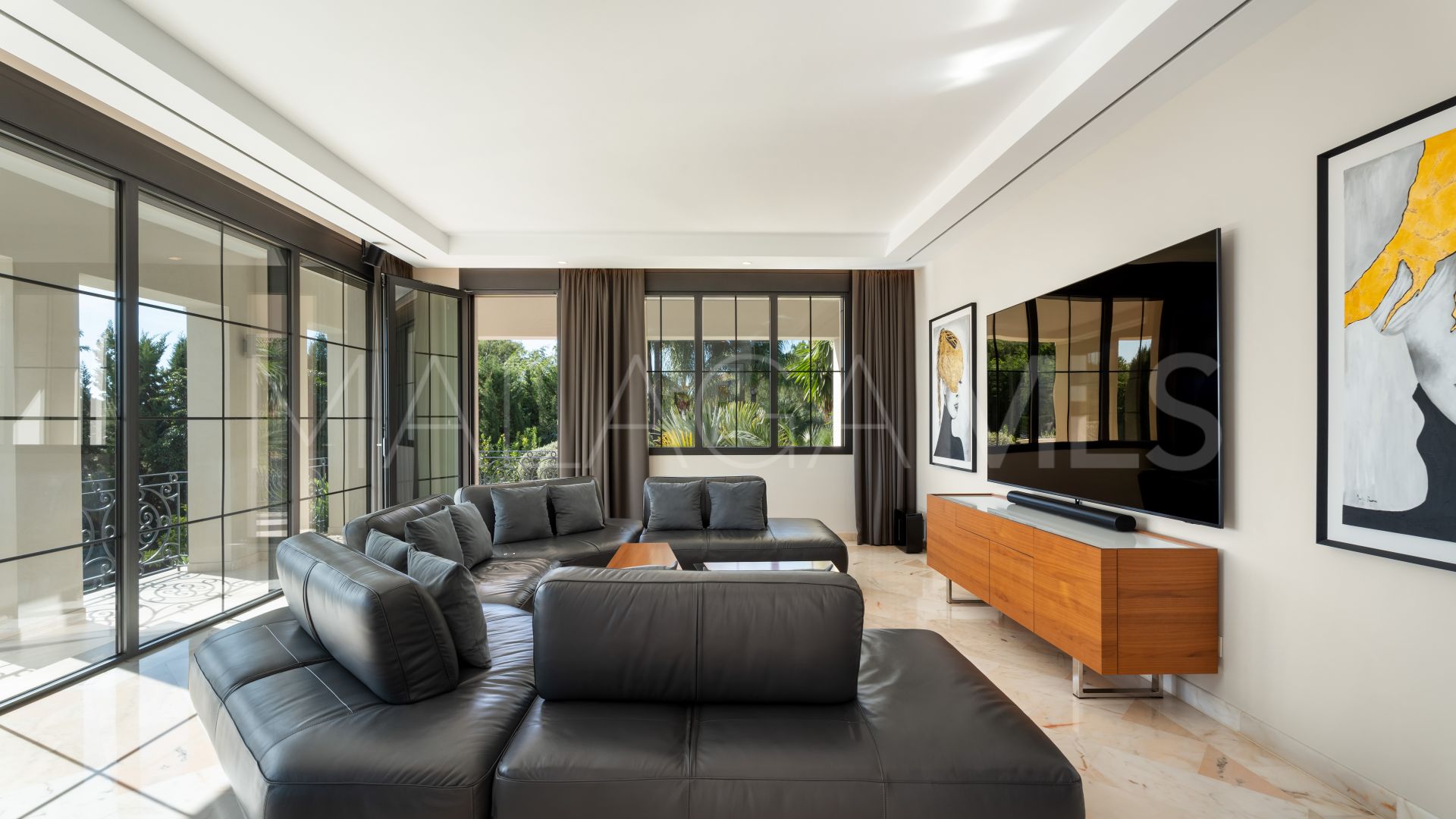 Villa for sale in Sierra Blanca