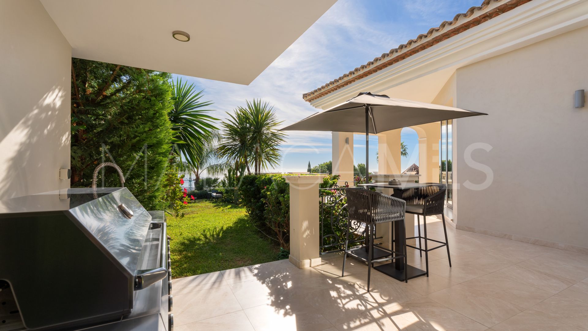 Villa for sale in Sierra Blanca