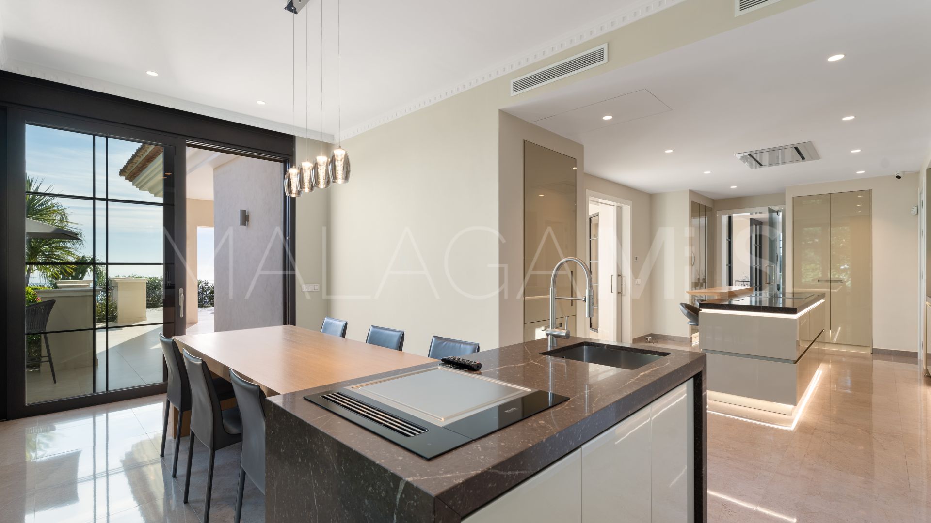 Villa for sale in Sierra Blanca