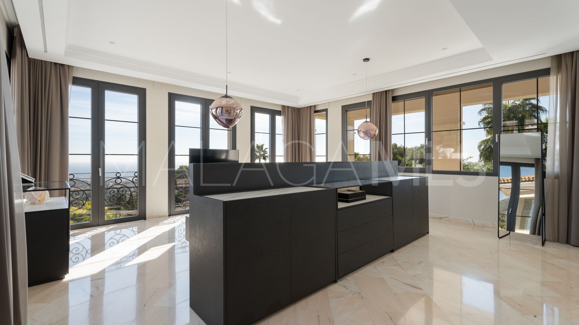 Villa for sale in Sierra Blanca