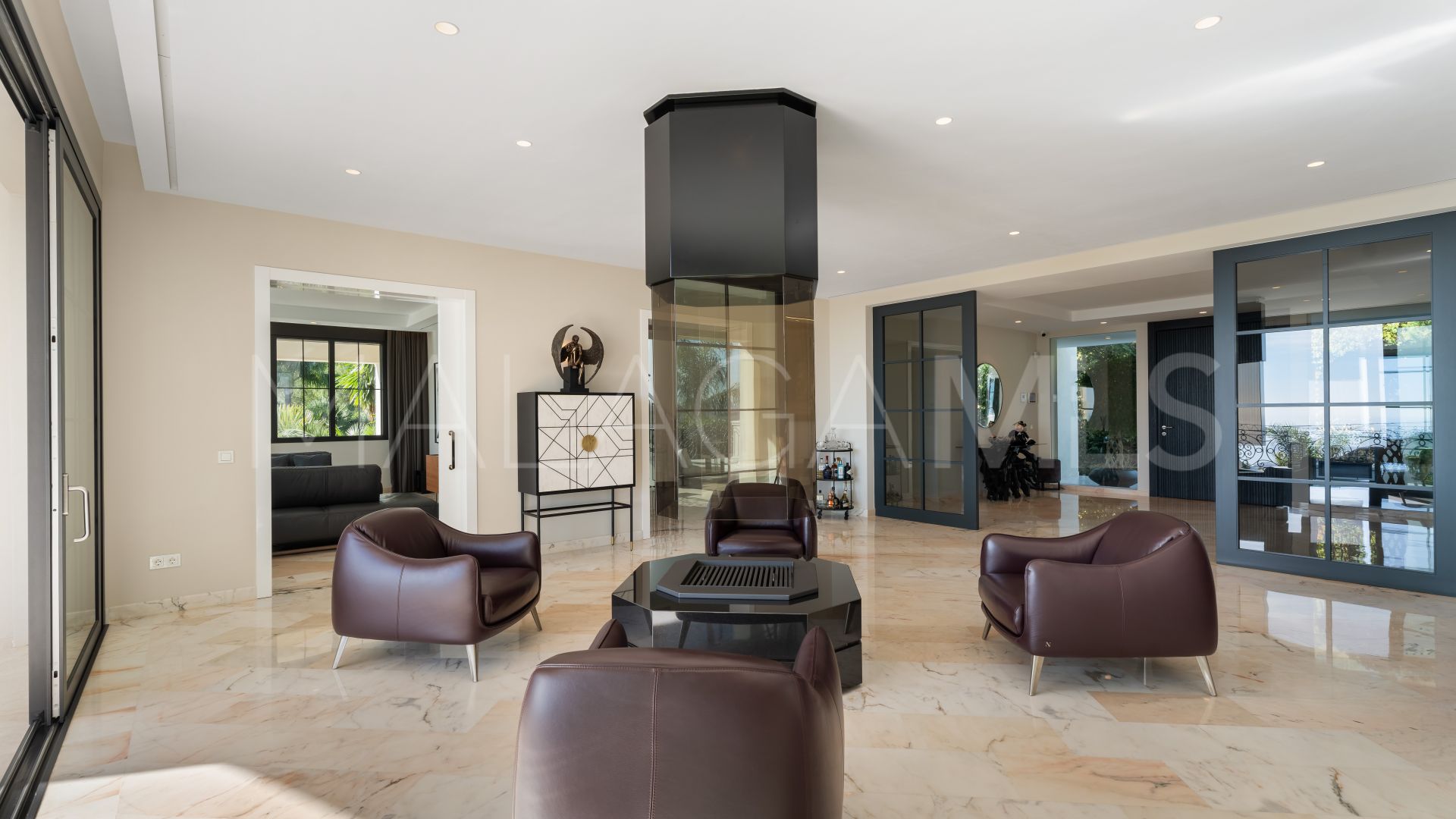 Villa for sale in Sierra Blanca