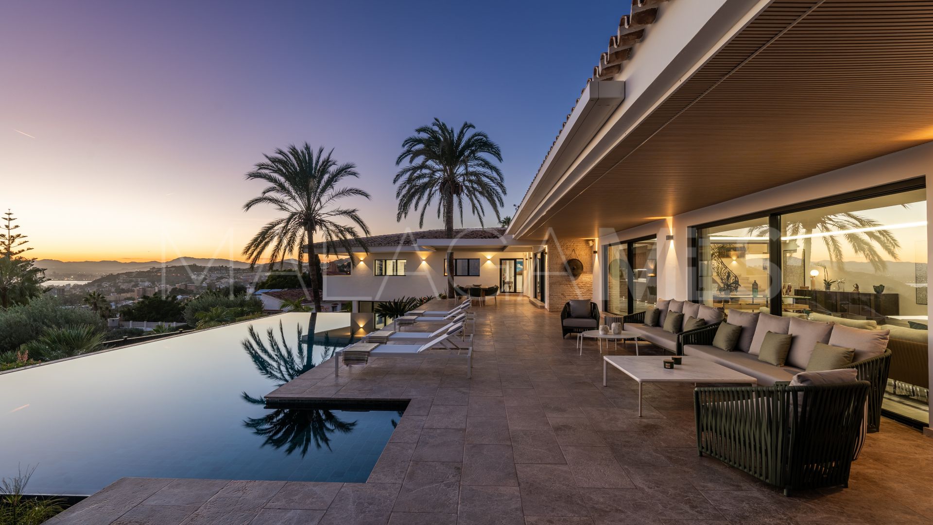 For sale villa in Malaga