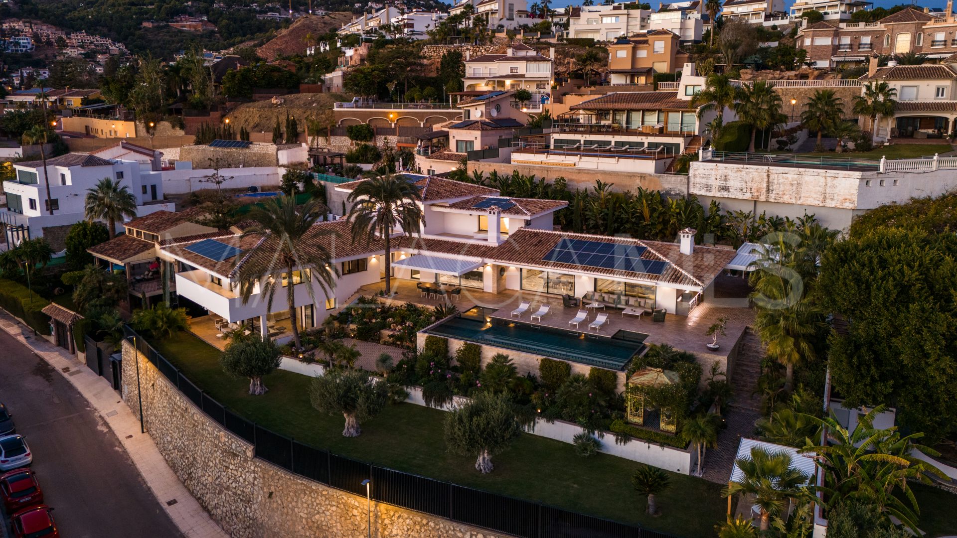 For sale villa in Malaga