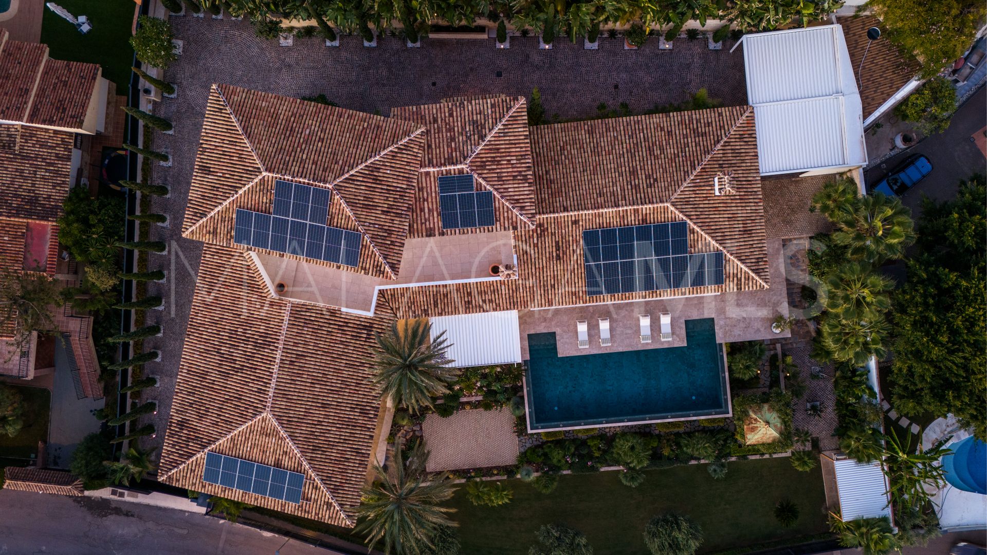 For sale villa in Malaga