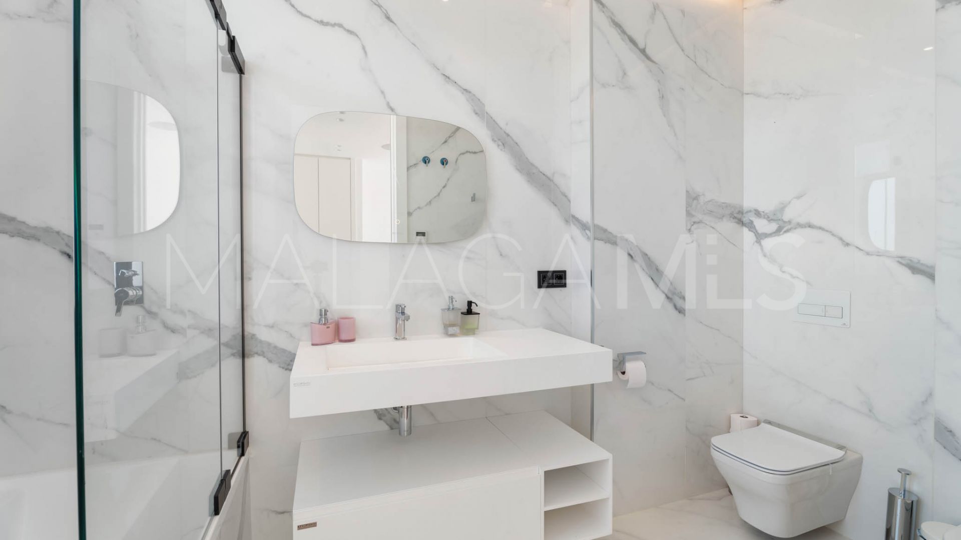 Paraiso Alto 6 bedrooms villa for sale