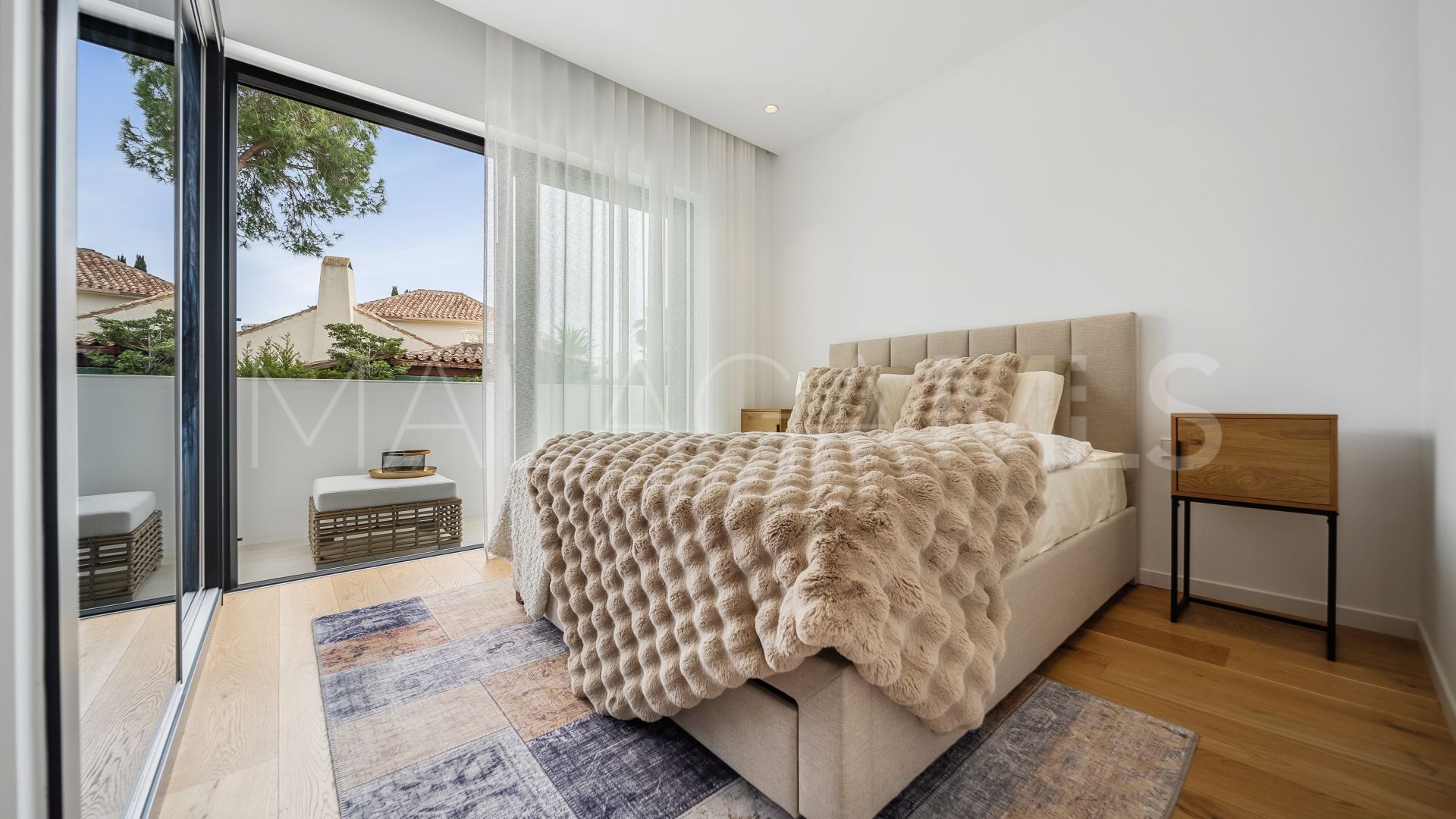 Villa for sale in Marbesa