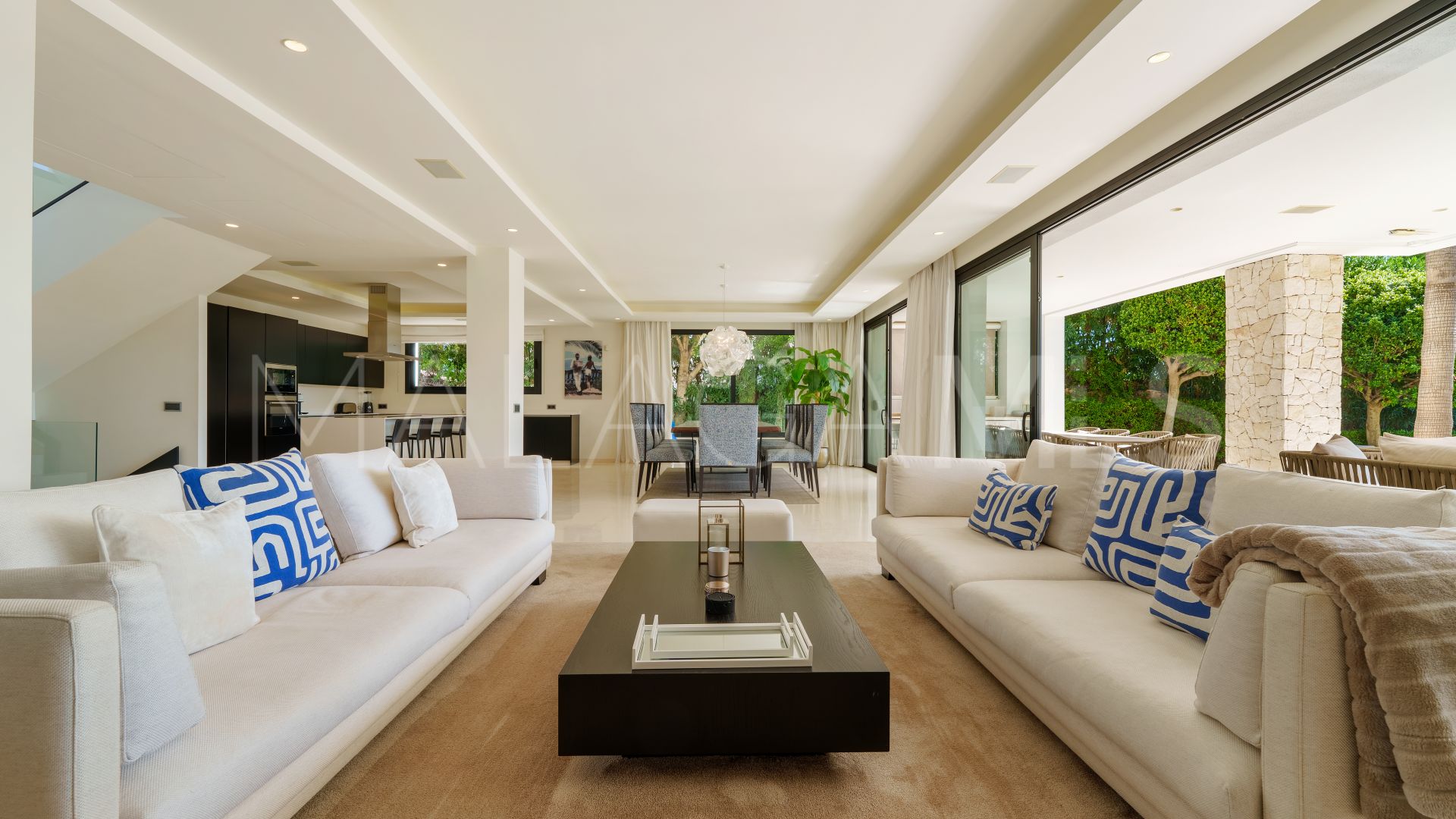 Se vende villa in Nueva Andalucia de 6 bedrooms