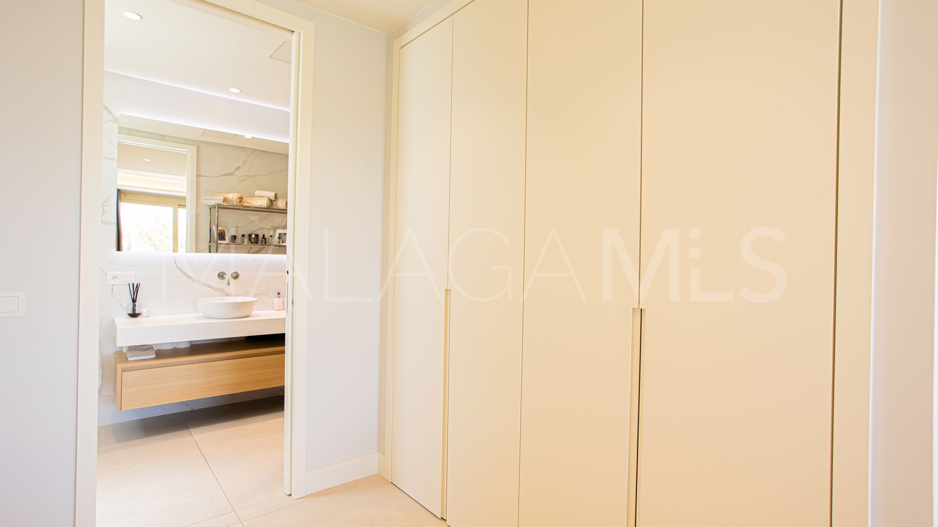 Tvåvånings takvåning for sale in Marbella Golden Mile