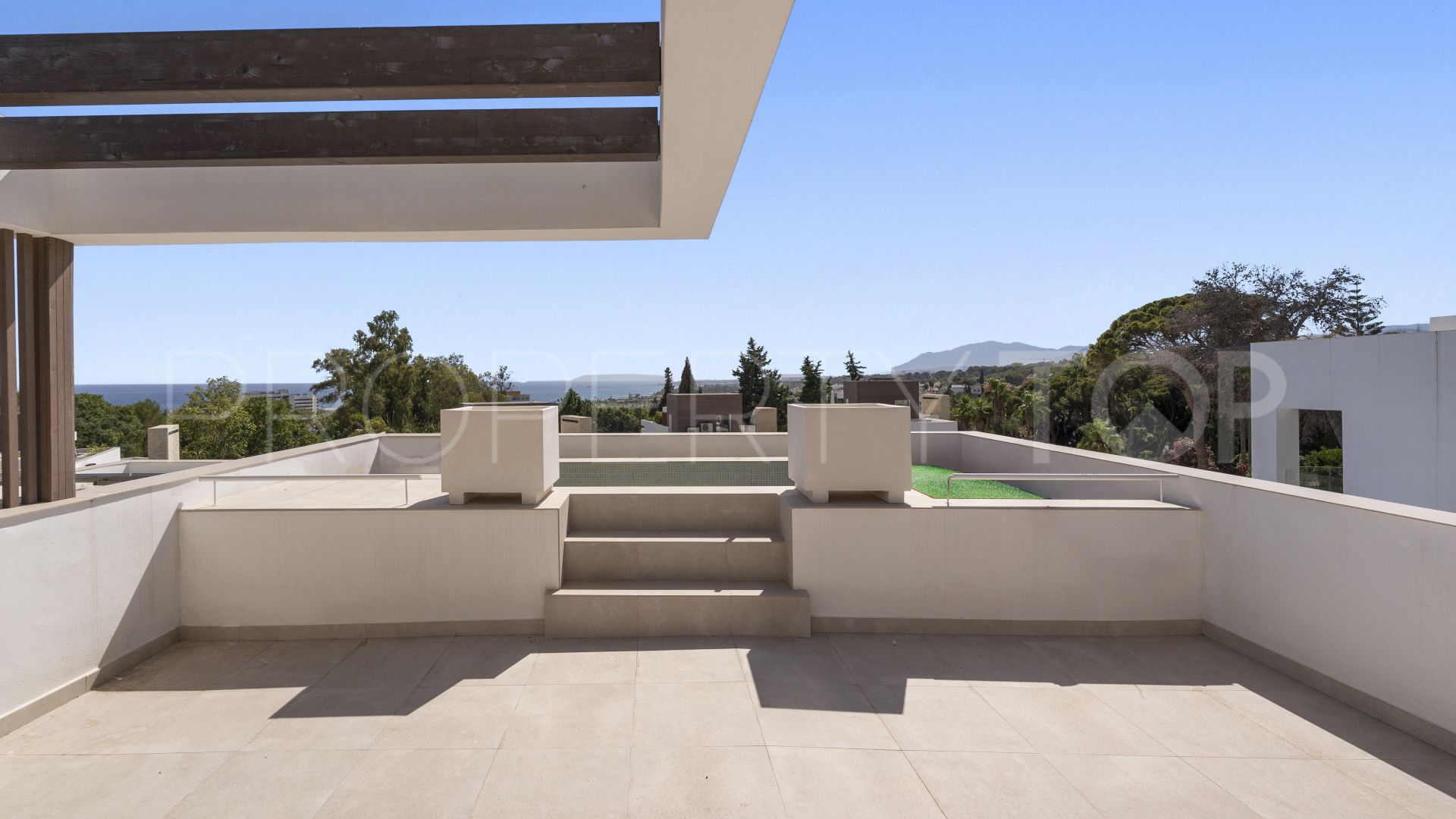 Buy La Fuente villa with 4 bedrooms