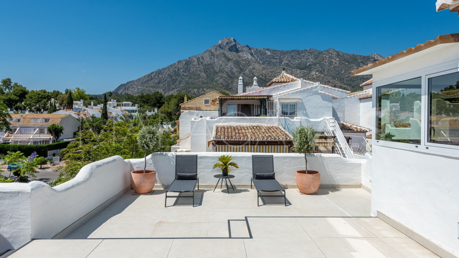 Zweistöckiges penthouse for sale in Jardines de Sierra Blanca