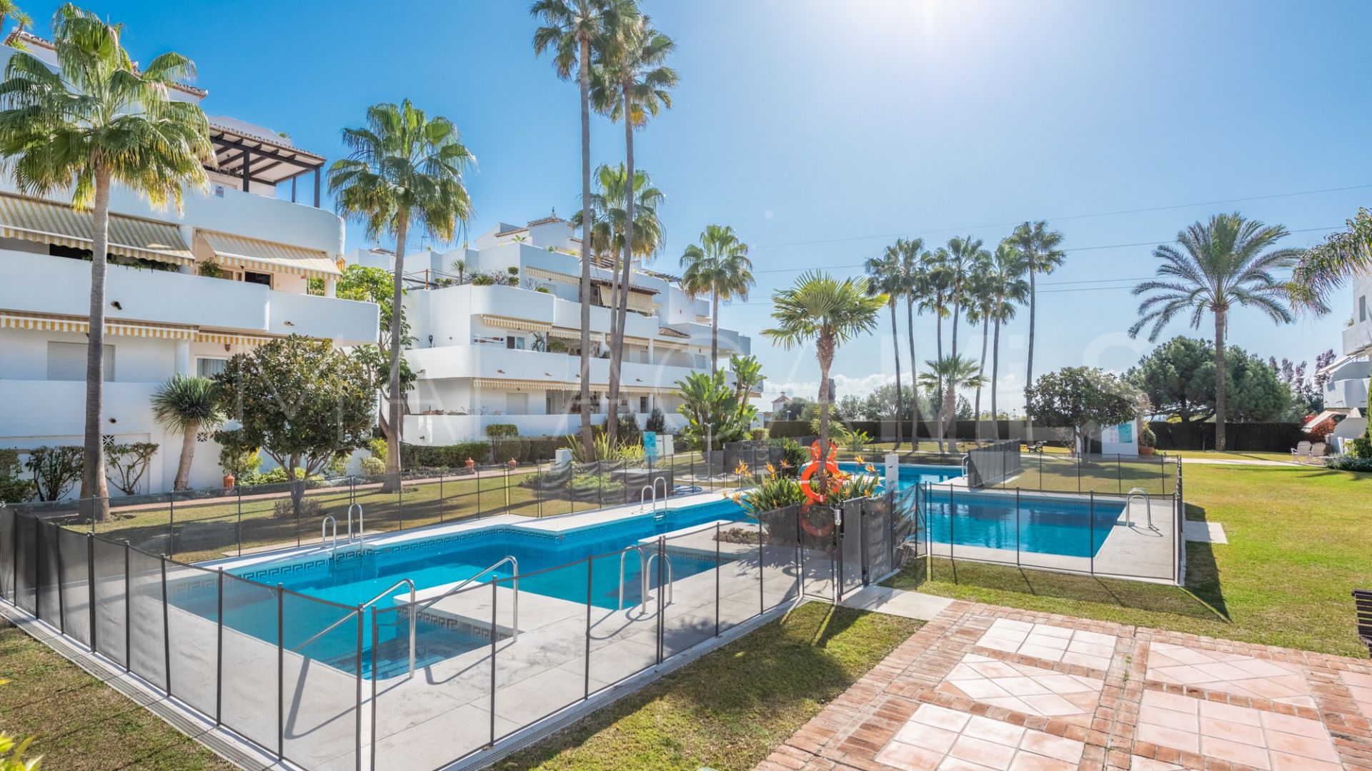 Zweistöckiges penthouse for sale in Jardines de Sierra Blanca